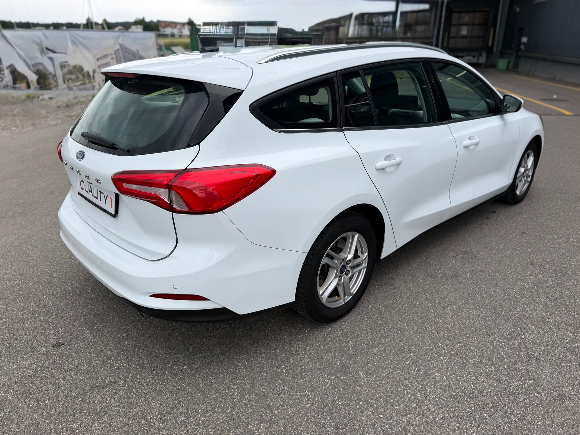 FORD Focus 1.5 TDCi Vignale-image-4