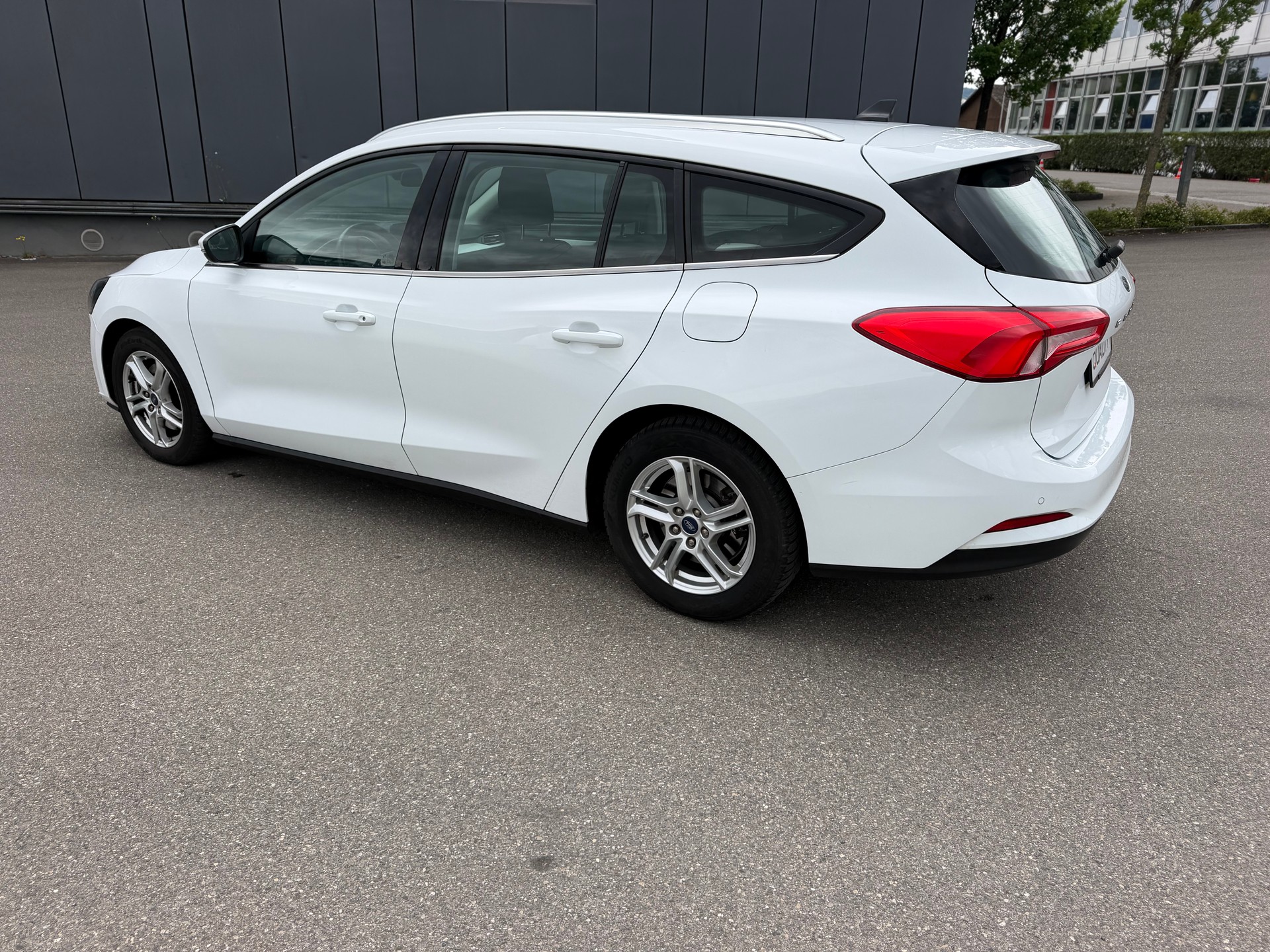 FORD Focus 1.5 TDCi Vignale-image-7