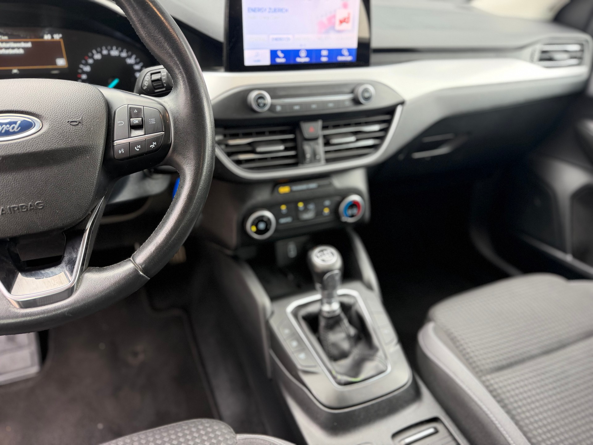 FORD Focus 1.5 TDCi Vignale-image-17