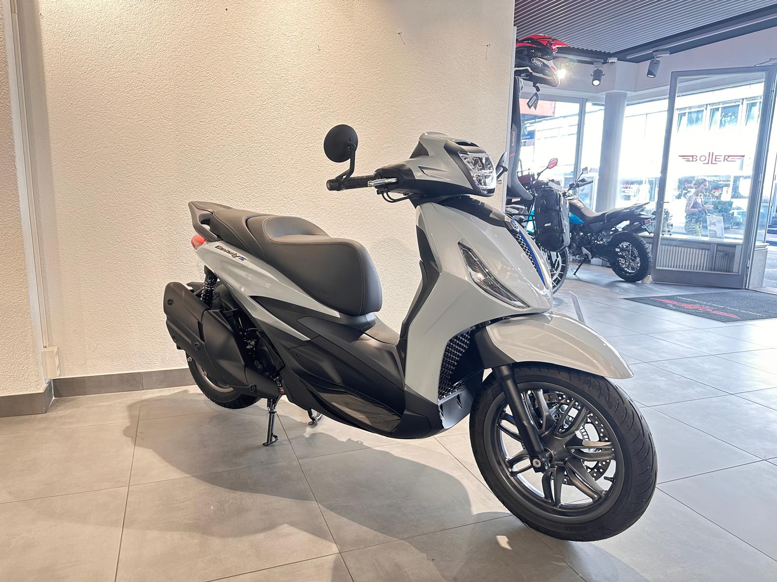 PIAGGIO Beverly 400 Sport | Vorführfahrzeug | ABS | Garantie-showroom-element-1