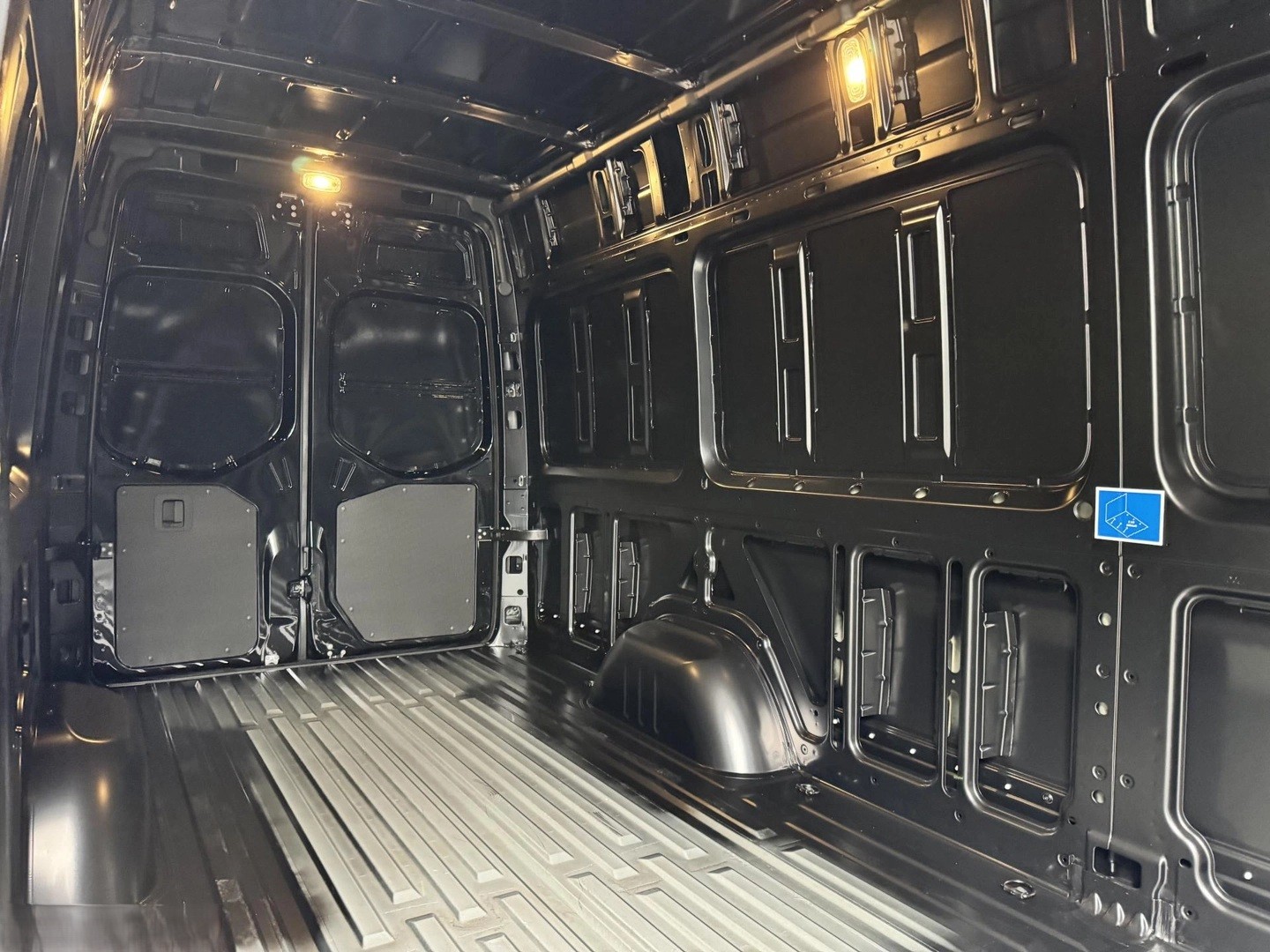 MERCEDES-BENZ Sprinter 319 CDI Lang 9G-TRONIC-image-5