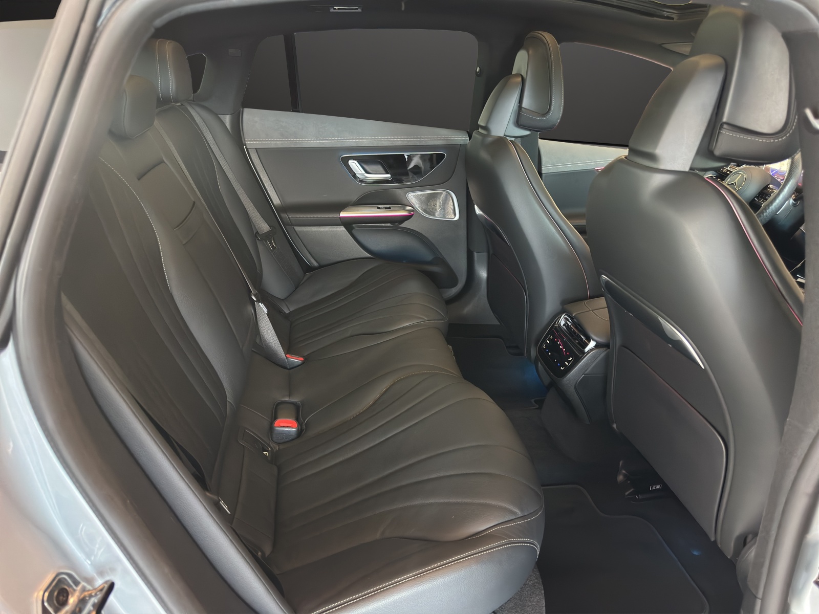 MERCEDES-BENZ EQE 350 4 Matic Exe. Ed.-image-11