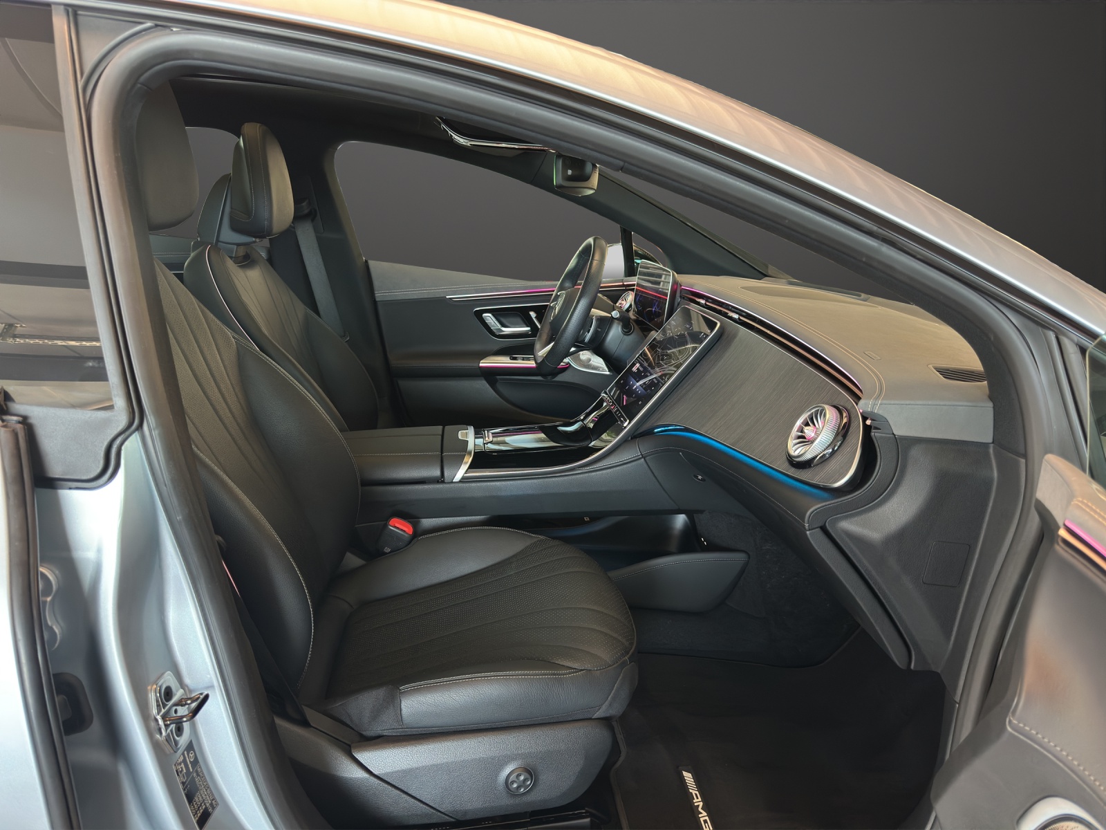 MERCEDES-BENZ EQE 350 4 Matic Exe. Ed.-image-10