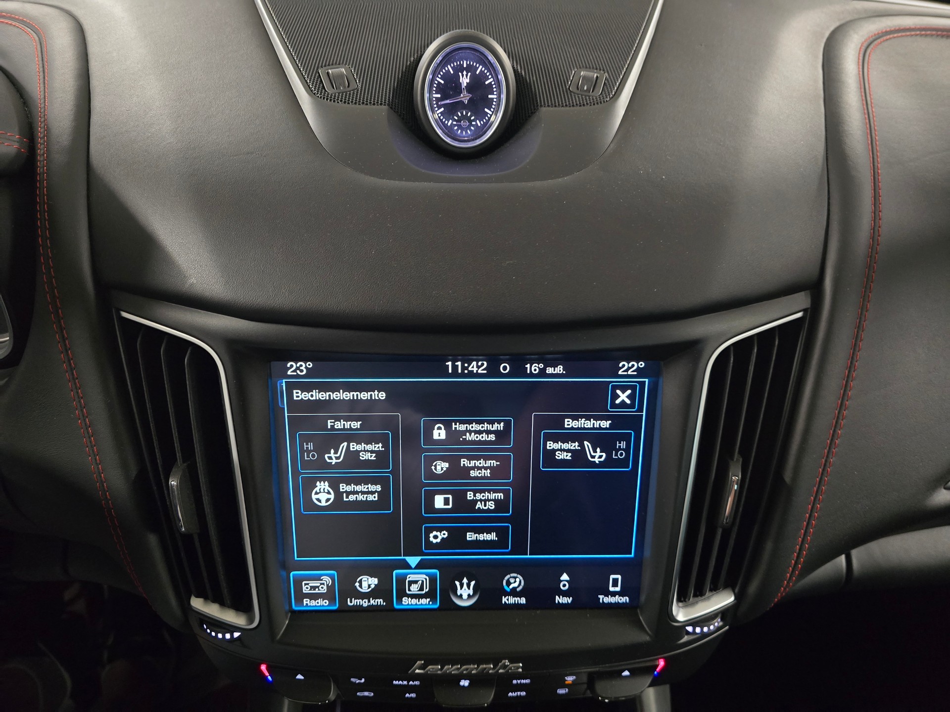 MASERATI Levante D 3.0 V6 Automatica-image-13