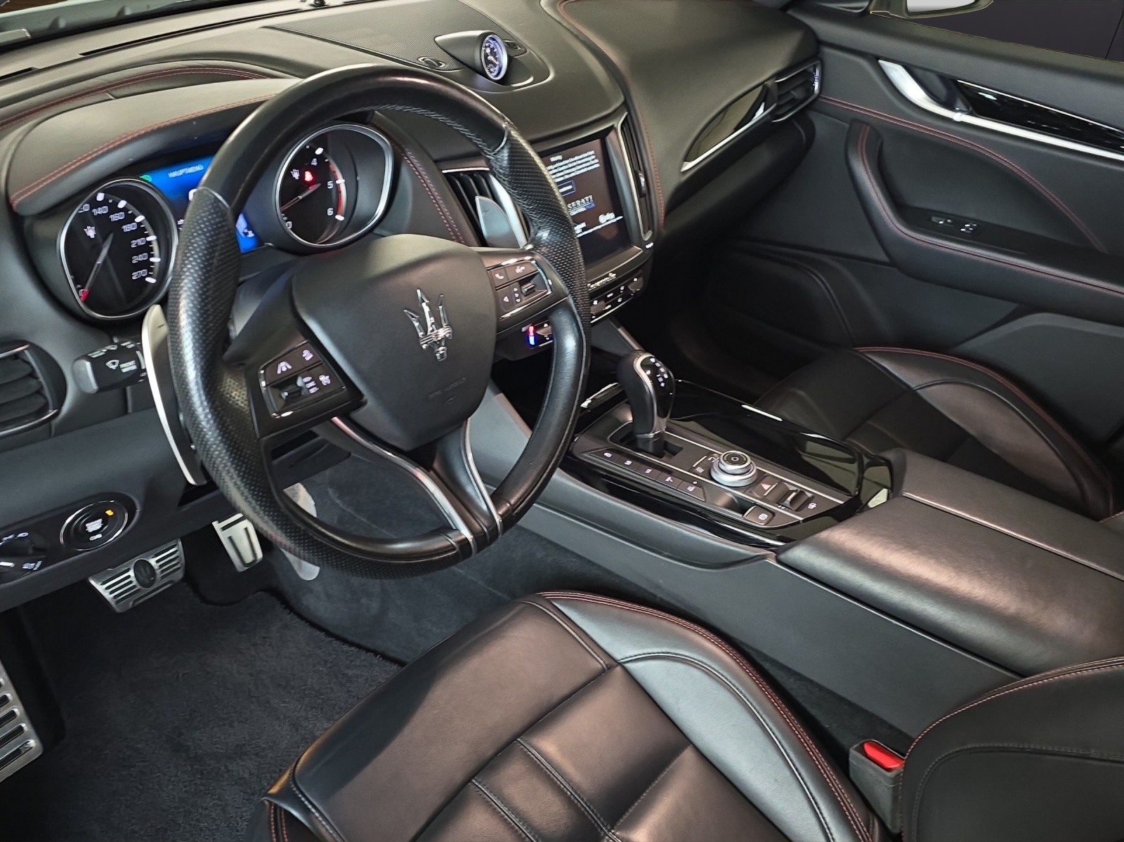 MASERATI Levante D 3.0 V6 Automatica-image-9