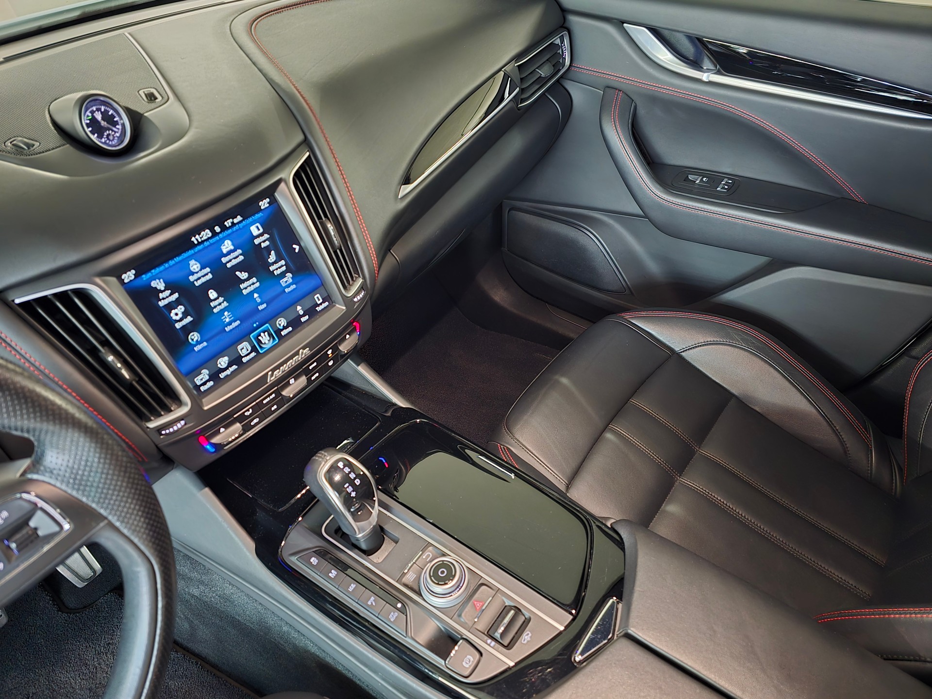 MASERATI Levante D 3.0 V6 Automatica-image-10