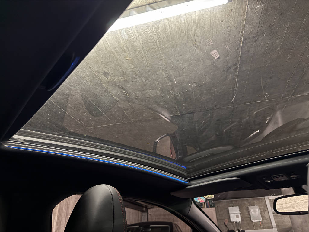PEUGEOT 208 1.6 Turbo GTi-image-8