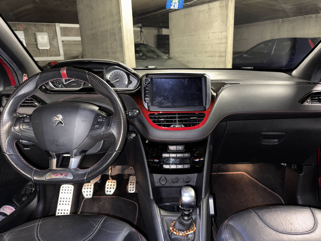 PEUGEOT 208 1.6 Turbo GTi-image-7