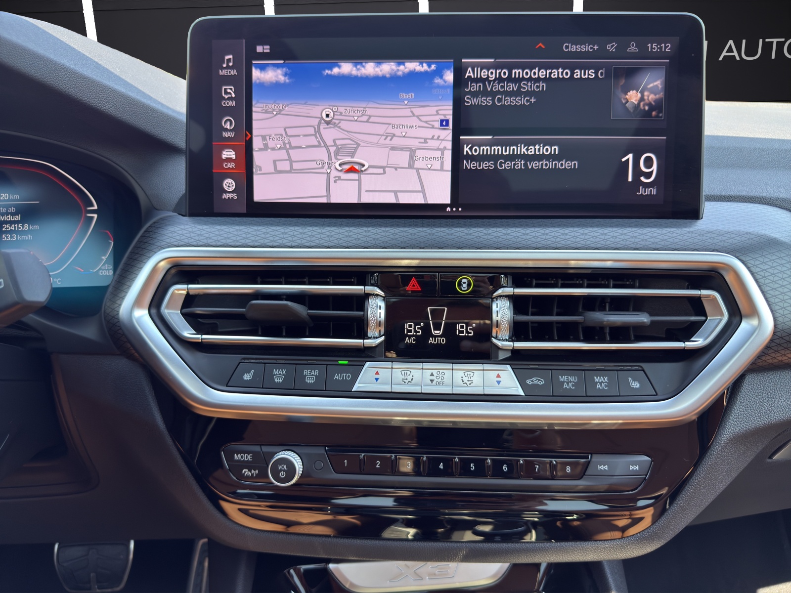 BMW X3 xDrive20d-image-17