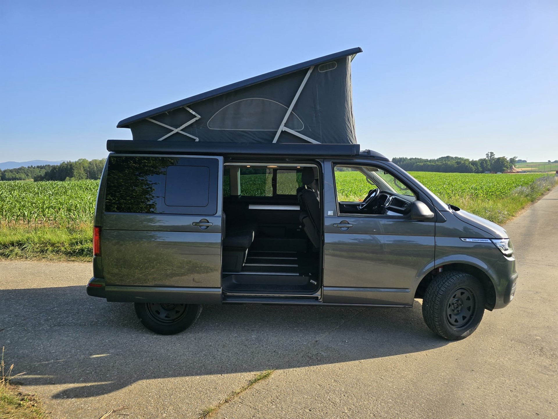 VW 2.0 TDI 204 California Beach Edition Liberty DSG 4m - Pack offroad-image-1