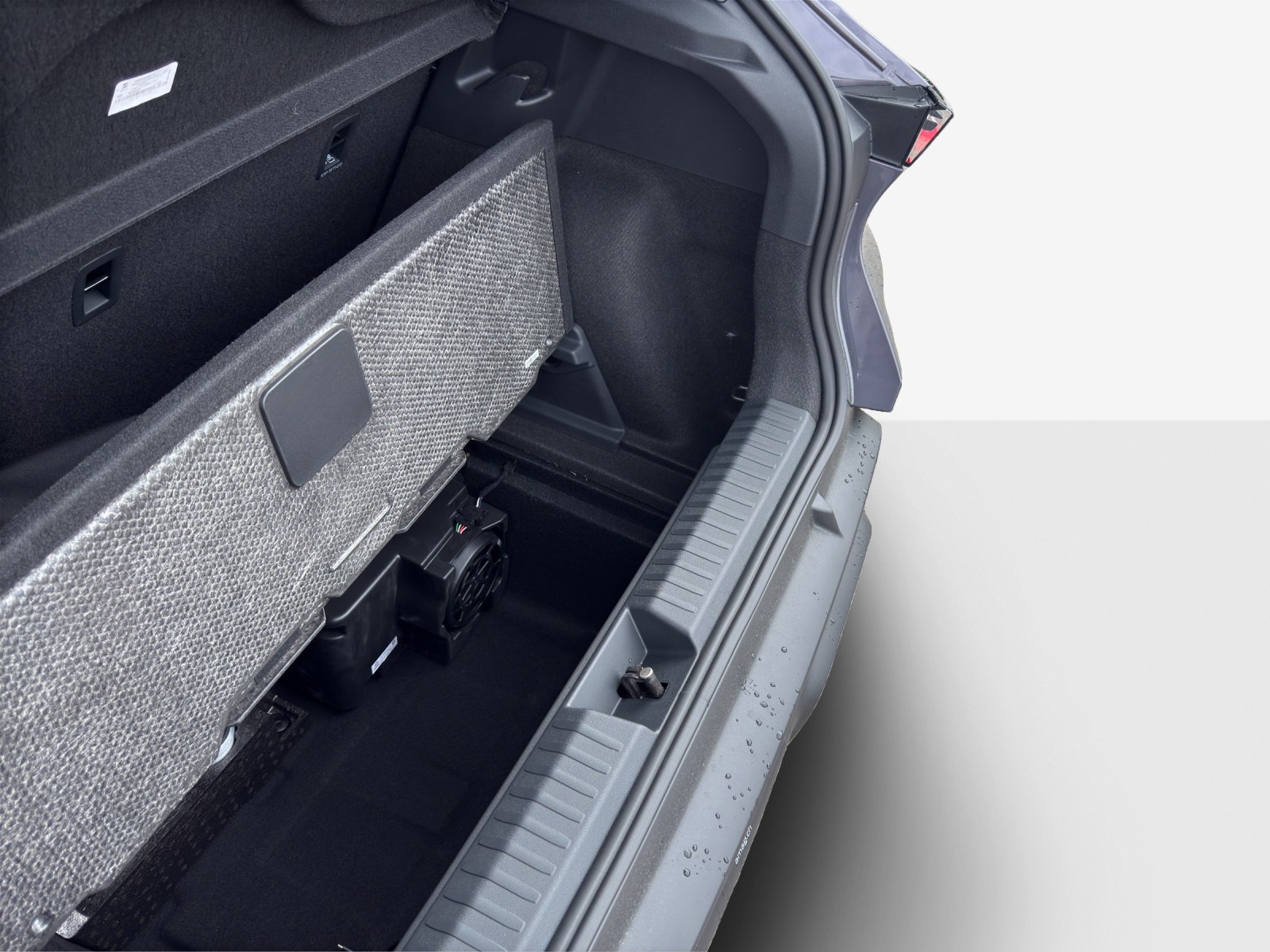 CUPRA Raval 52 kWh Dynamic+ Launch Edition-image-13