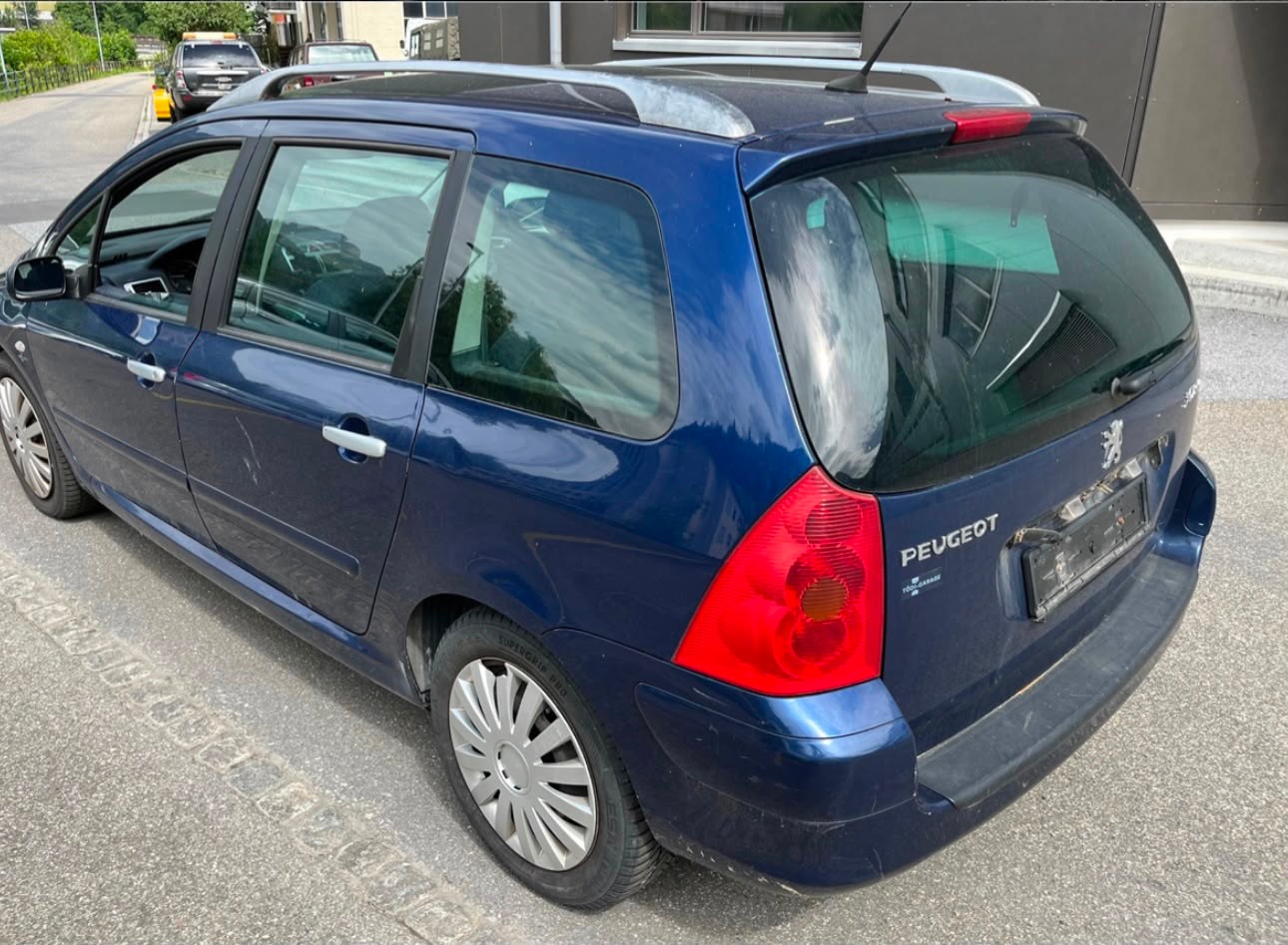 PEUGEOT 307 SW 2.0 HDI-image-1