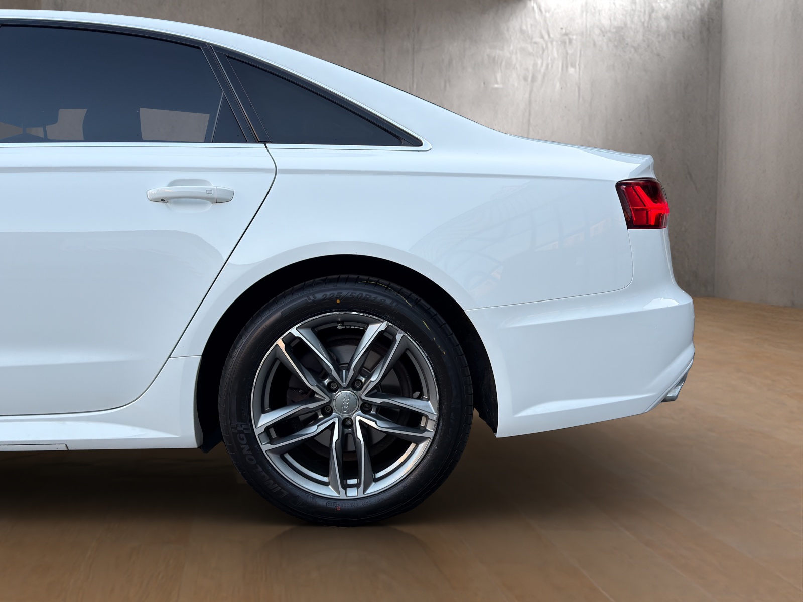 AUDI A6 Limousine 2.0 TDI S-tronic-image-15