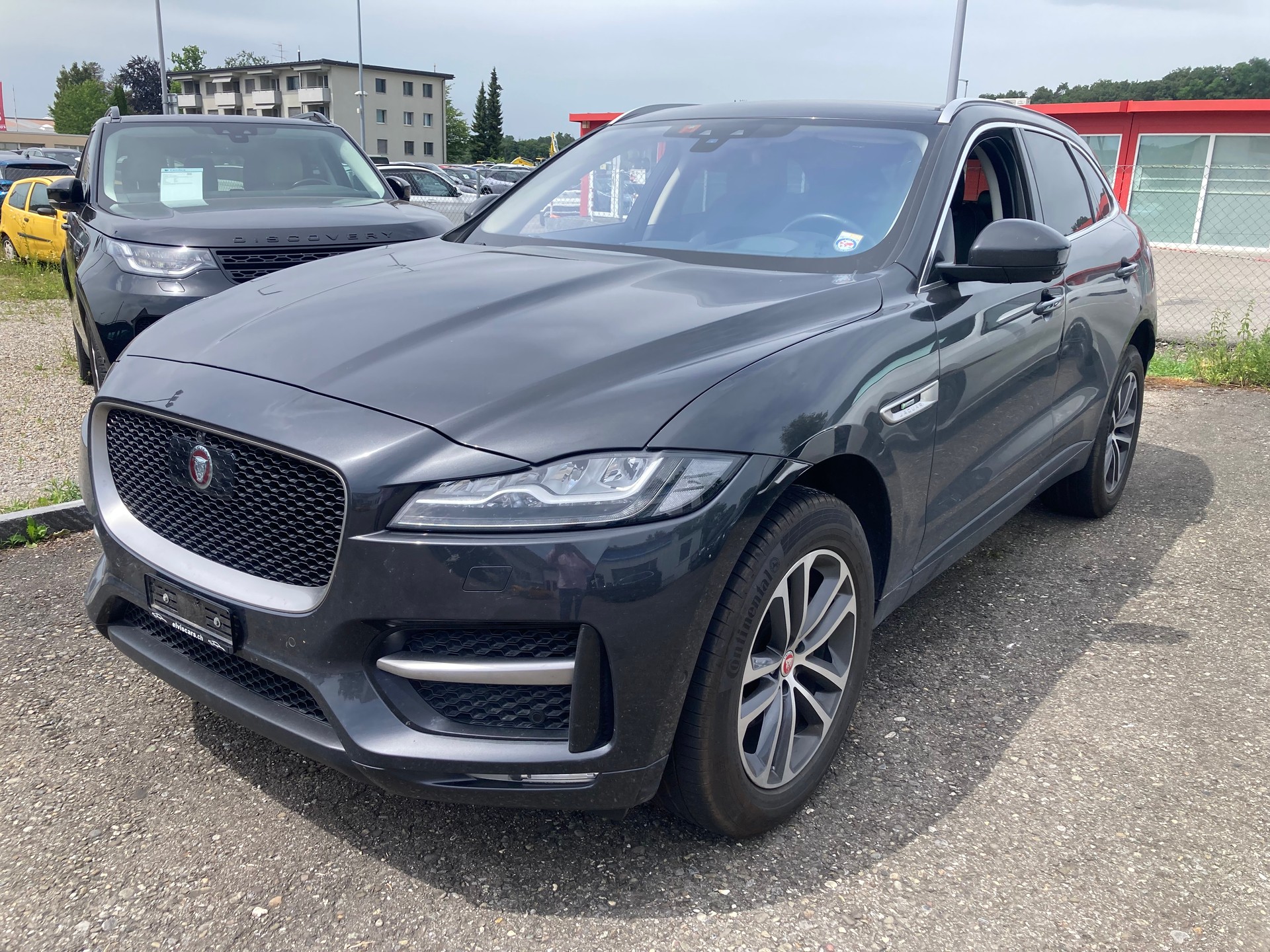 JAGUAR F-Pace 25d R-Sport AWD Automatik 90YRS Celebration Ed.-image-0