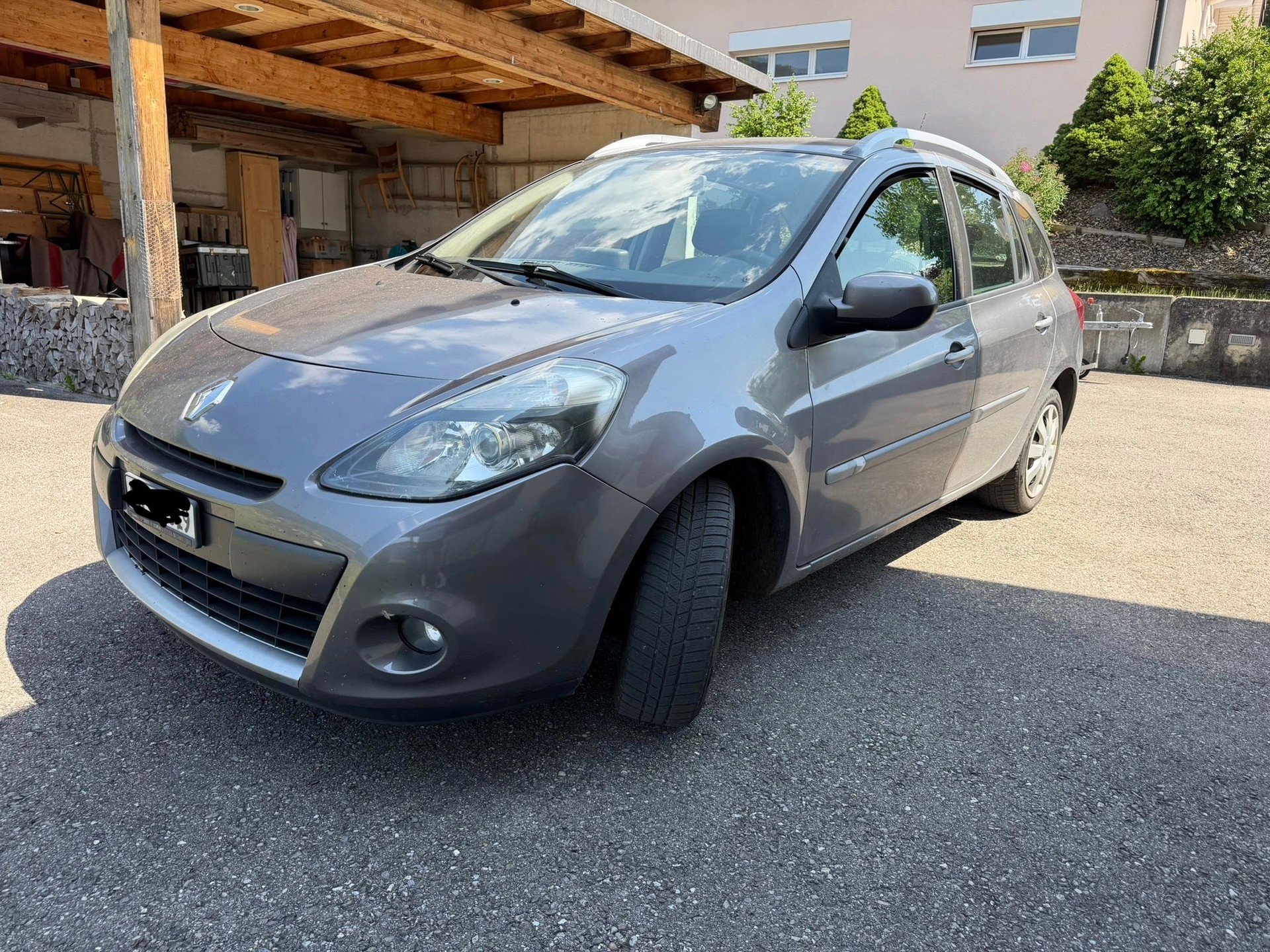 RENAULT Clio Grandtour 1.2 16V Turbo Dynamique-image-0