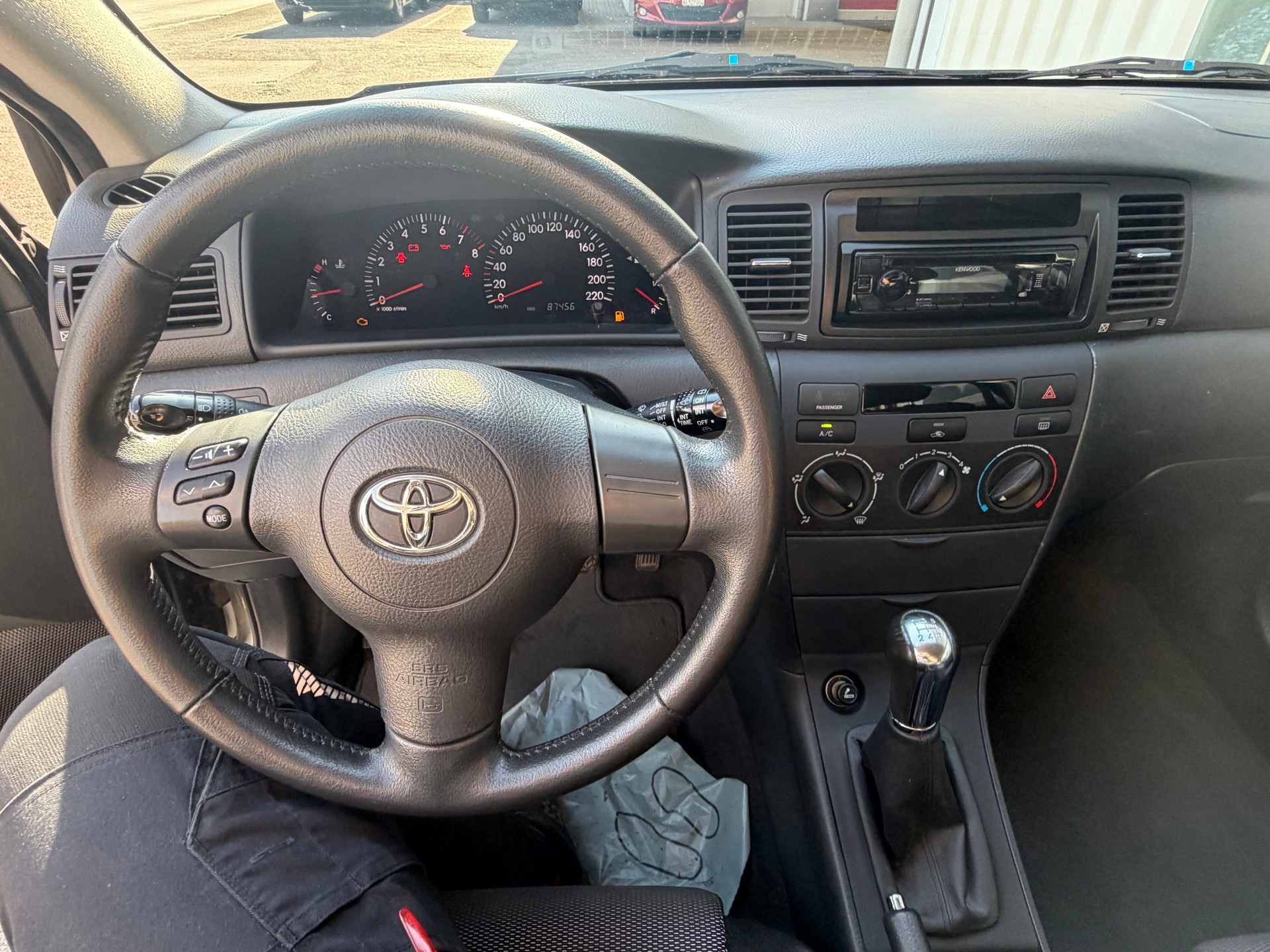 TOYOTA Corolla Wagon 1.6 Pardo-image-10