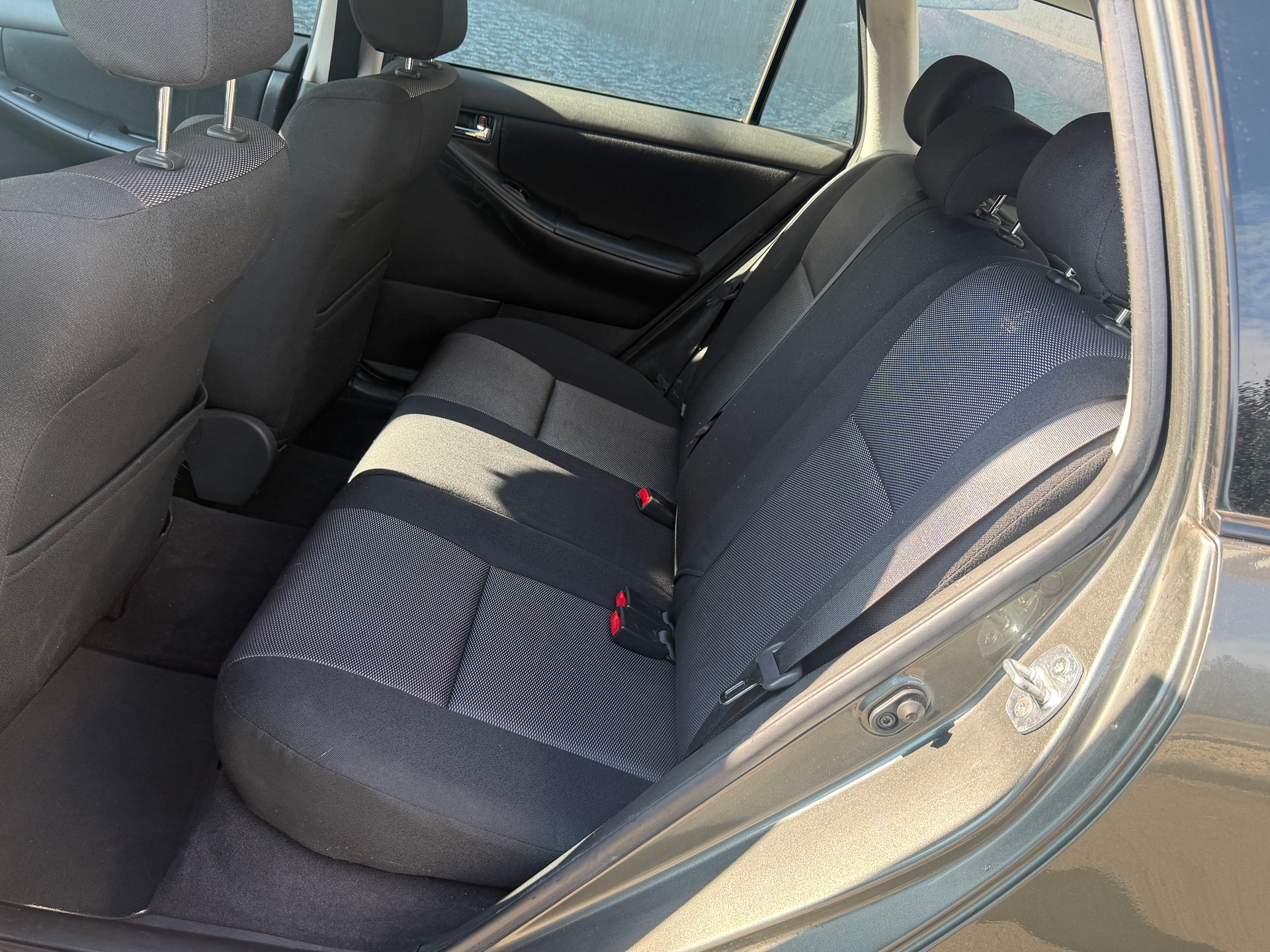 TOYOTA Corolla Wagon 1.6 Pardo-image-6