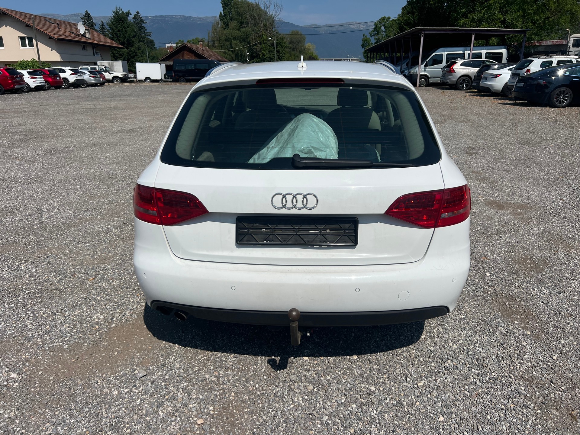 AUDI A4 Avant 2.0 TDI quattro-image-4