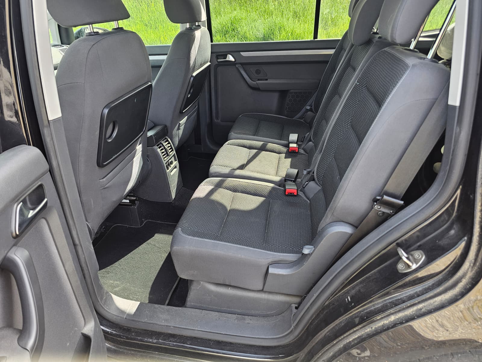 VW Touran 2.0 TDI Comfortline-image-6