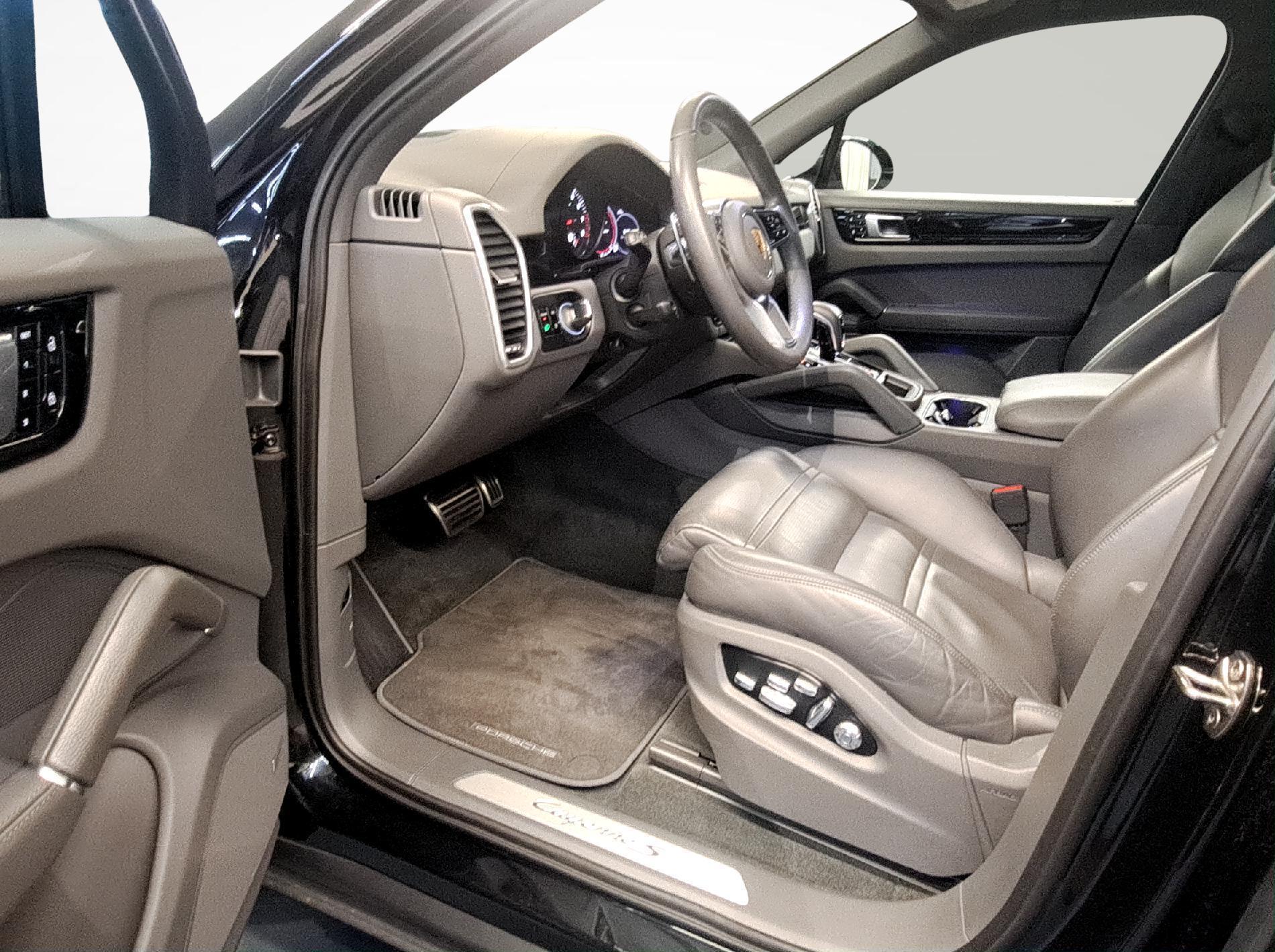 PORSCHE Cayenne 2.9 V6 S-image-12