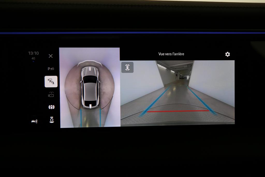 PORSCHE Macan 4-image-13