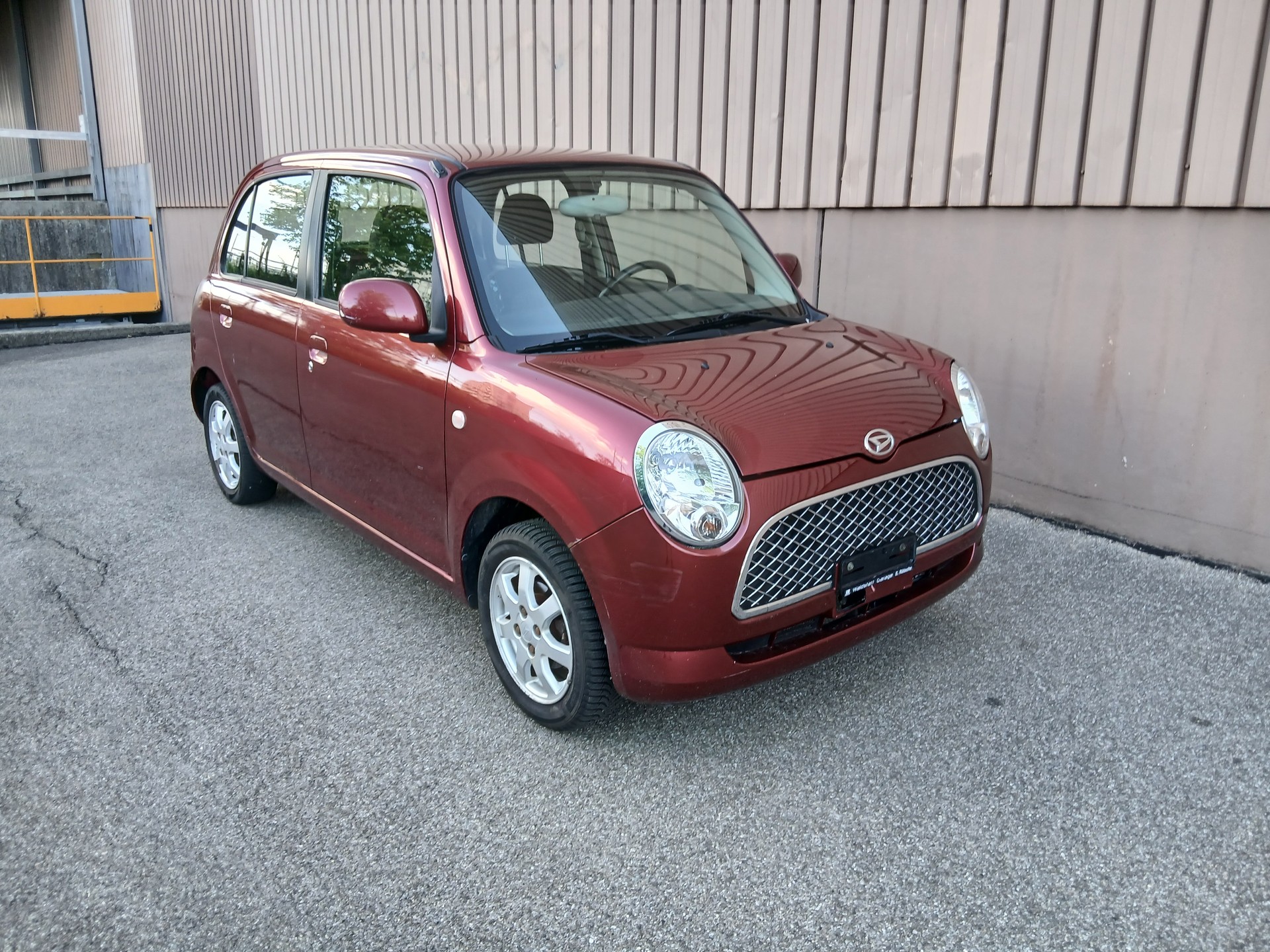 DAIHATSU Trevis 1.0-image-0