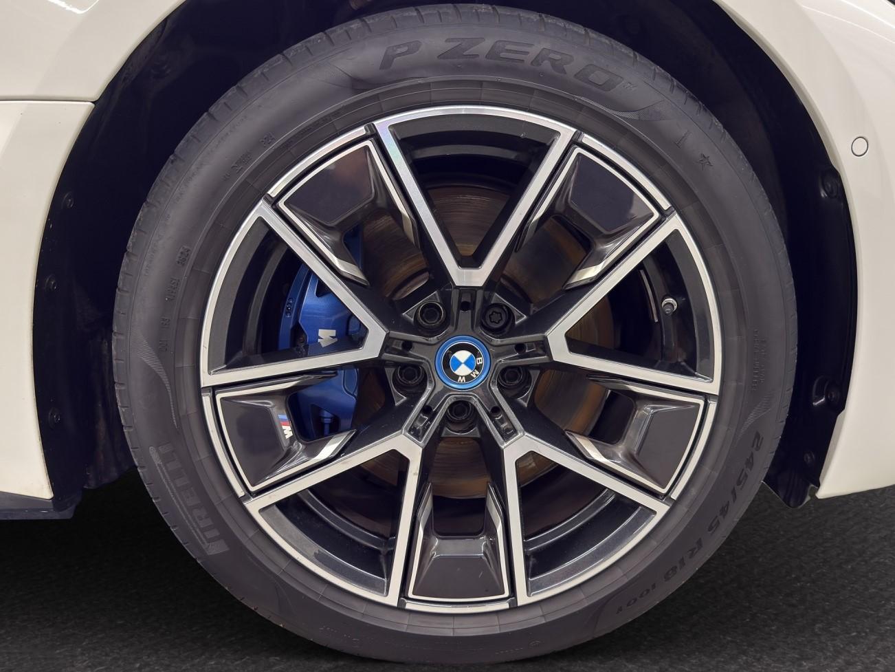 BMW i4 M50-image-11