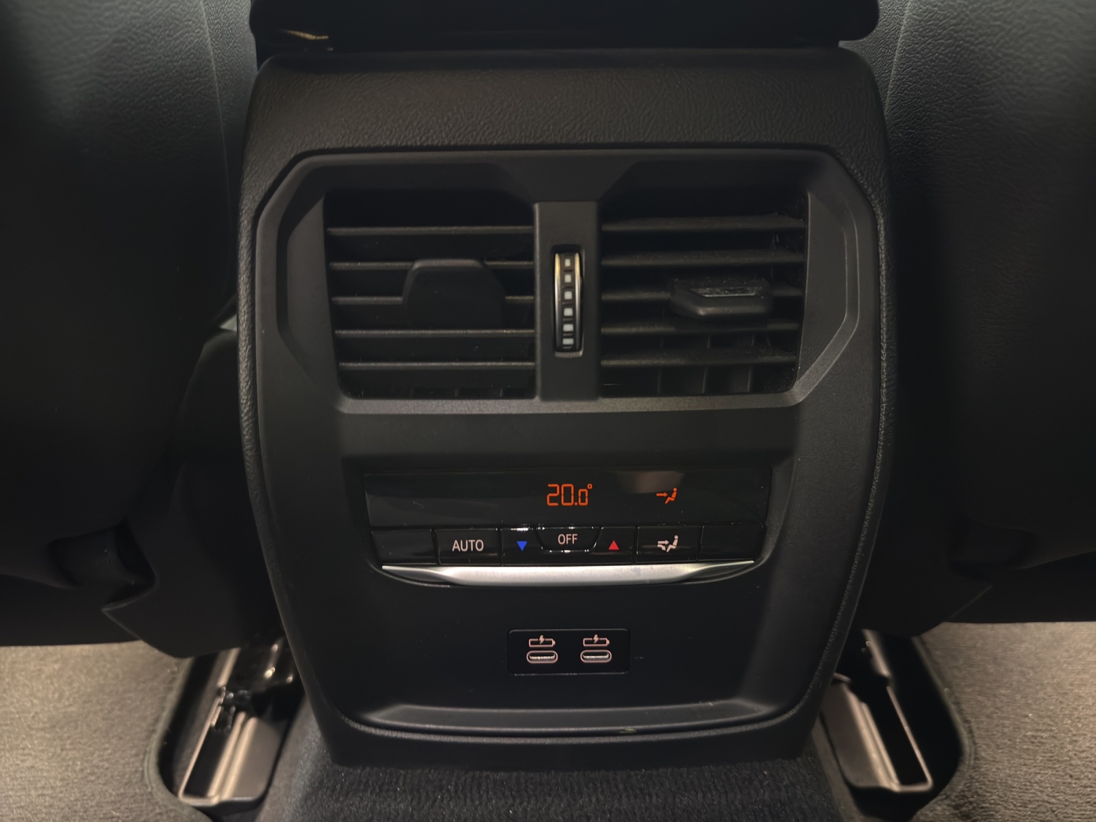 BMW i4 M50-image-19