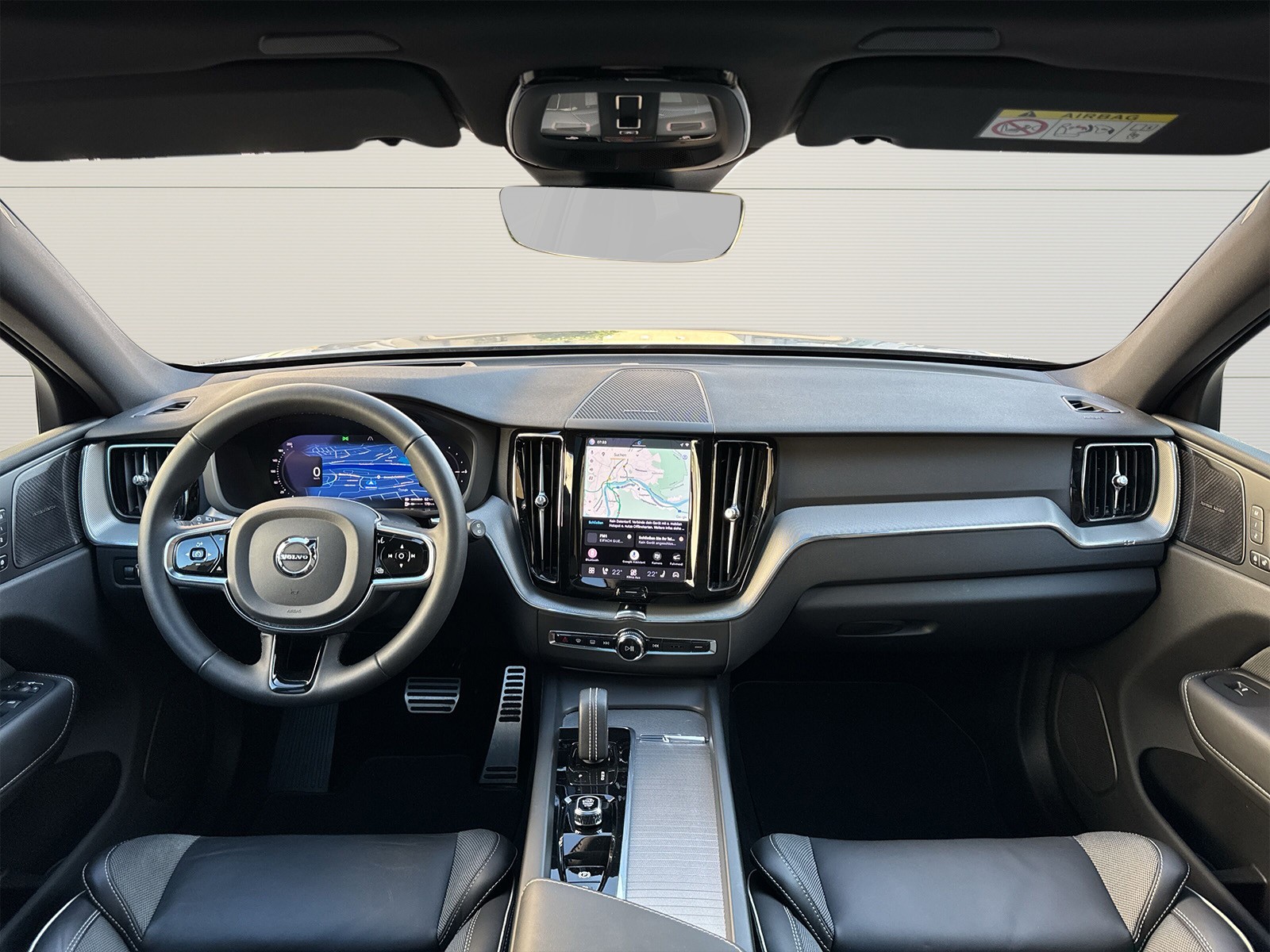 VOLVO XC60 2.0 T6 TE R-Design eAWD-image-12