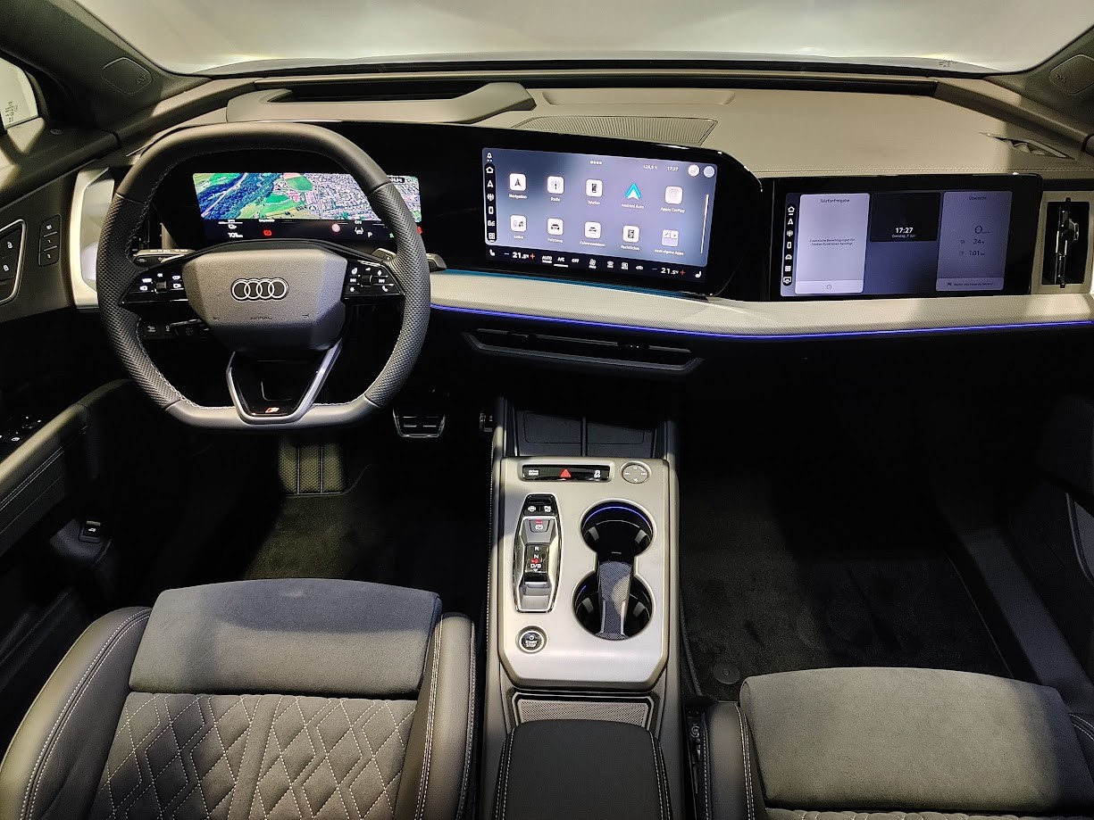 AUDI Q4 e-tron SUV quattro performance-image-10