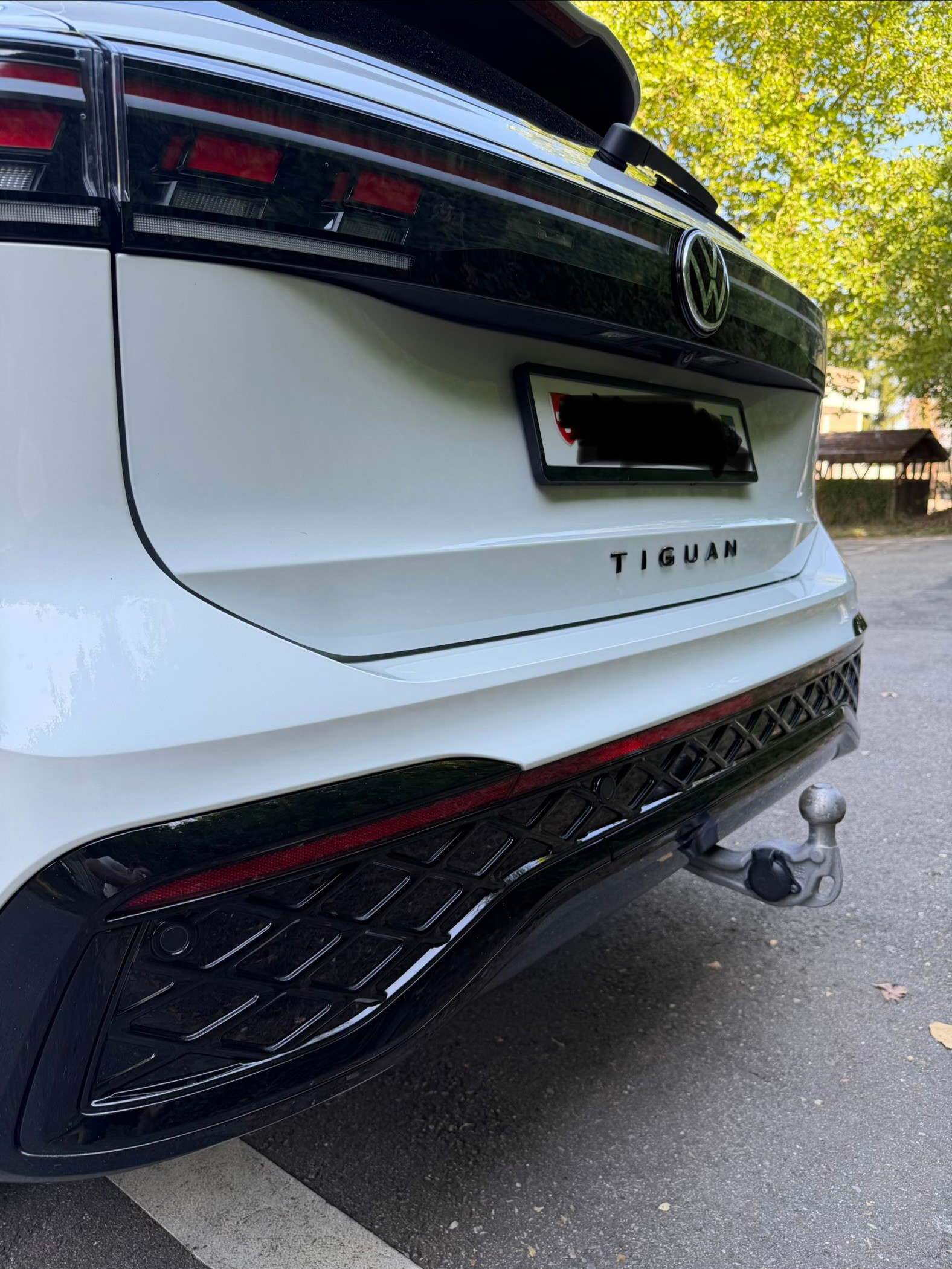VW 2.0 TSI R-Line United DSG 4motion-image-2
