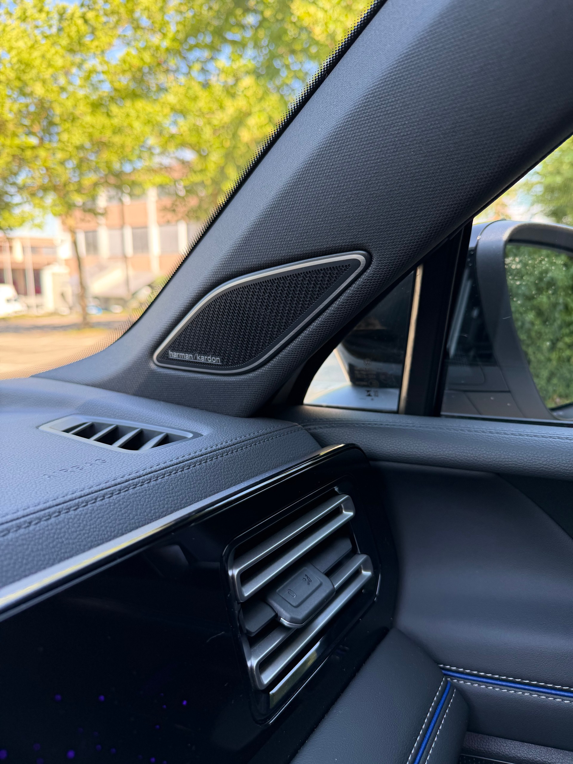 VW 2.0 TSI R-Line United DSG 4motion-image-5