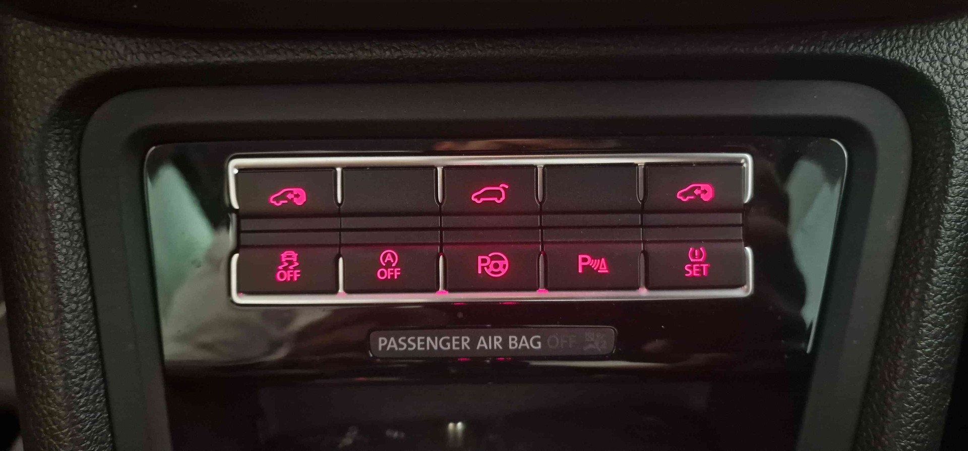 SEAT Alhambra 2.0 TDI DSG SWISS FR-image-10