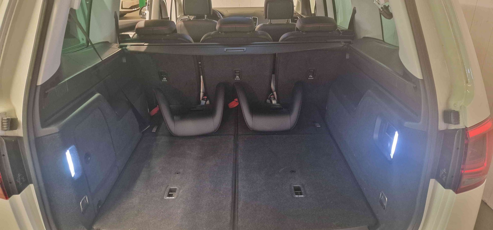 SEAT Alhambra 2.0 TDI DSG SWISS FR-image-15