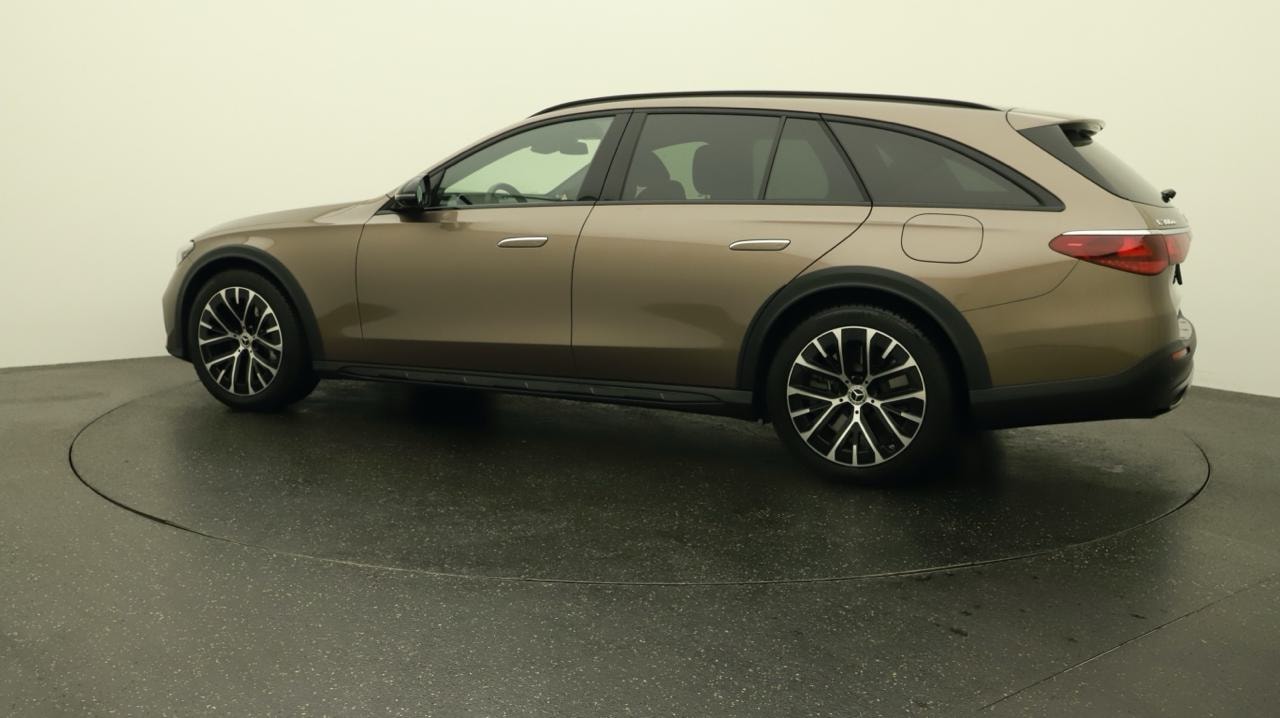 MERCEDES-BENZ E 300 de All-Terrain 4Matic EQ Hybrid 9G-Tronic-image-2