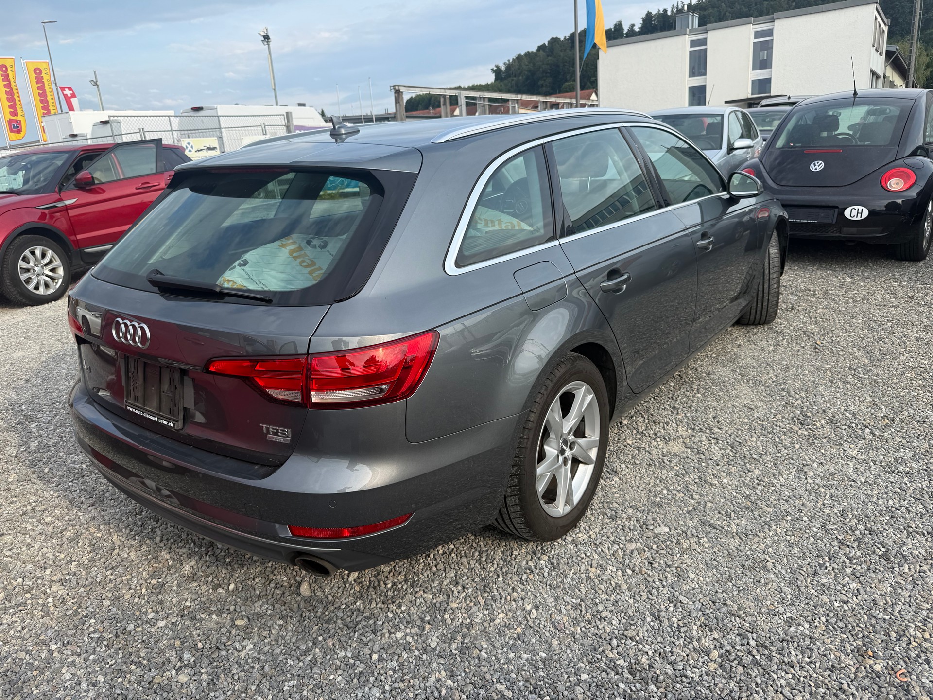 AUDI A4 Avant 2.0 TFSI-image-2