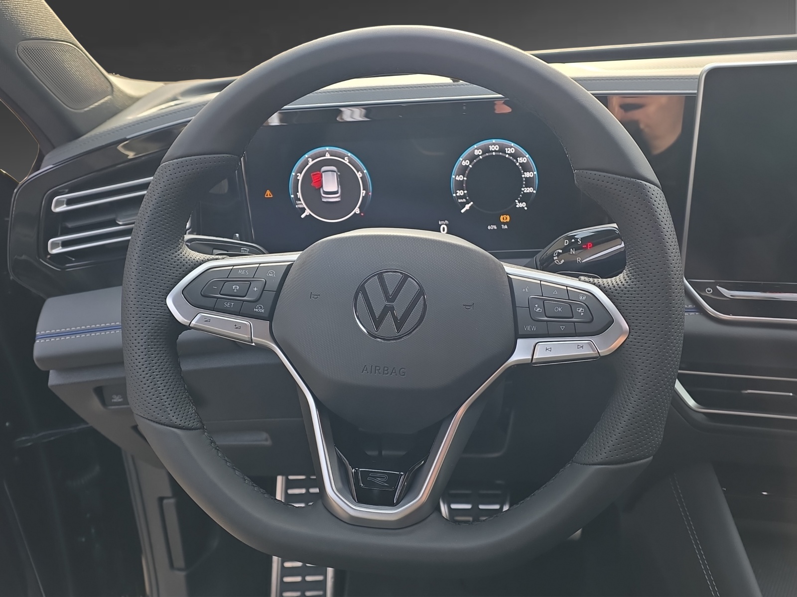 VW Tiguan 2.0 TSI DSG R-Line Plus 4Motion-image-8