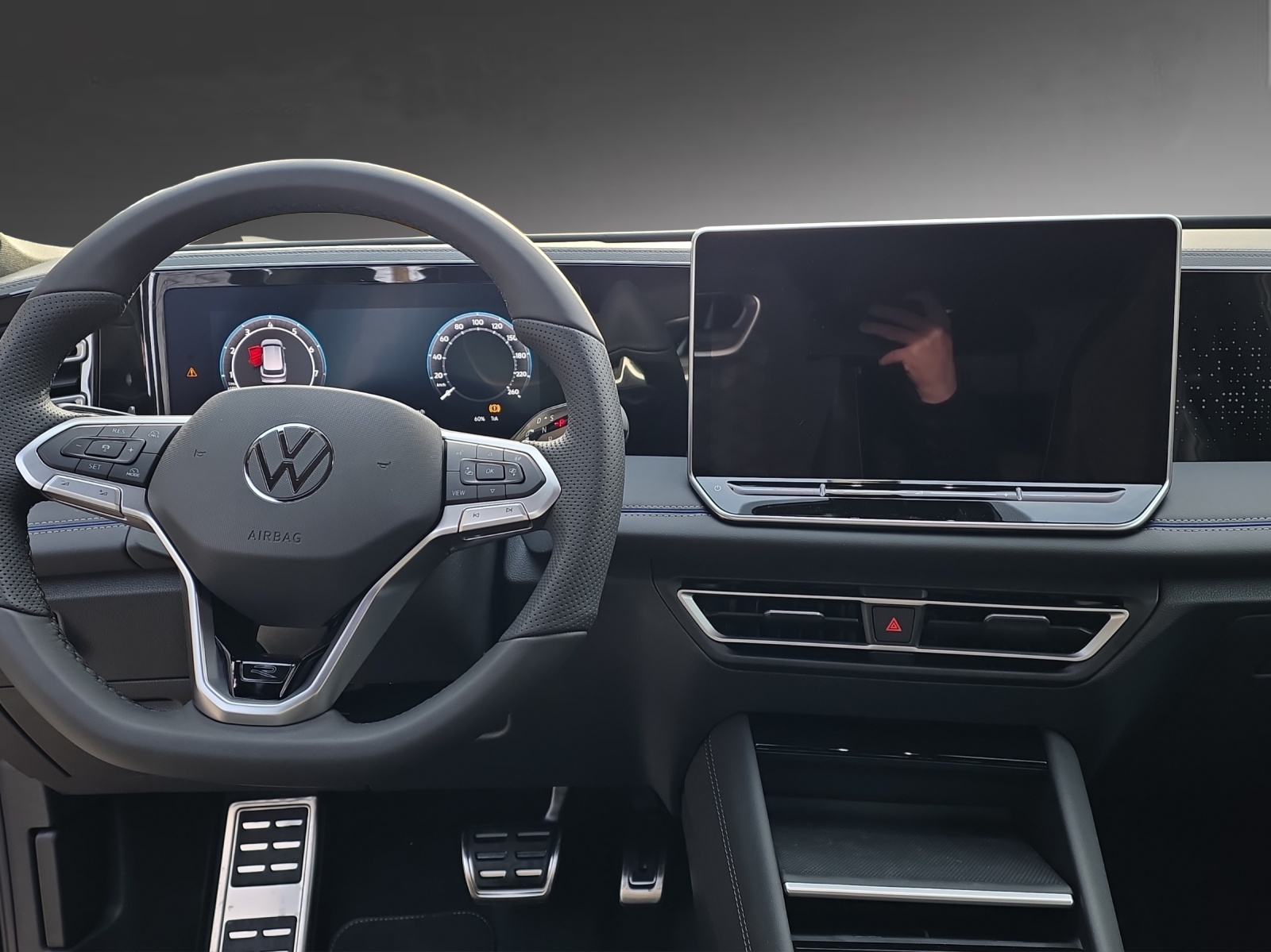 VW Tiguan 2.0 TSI DSG R-Line Plus 4Motion-image-7