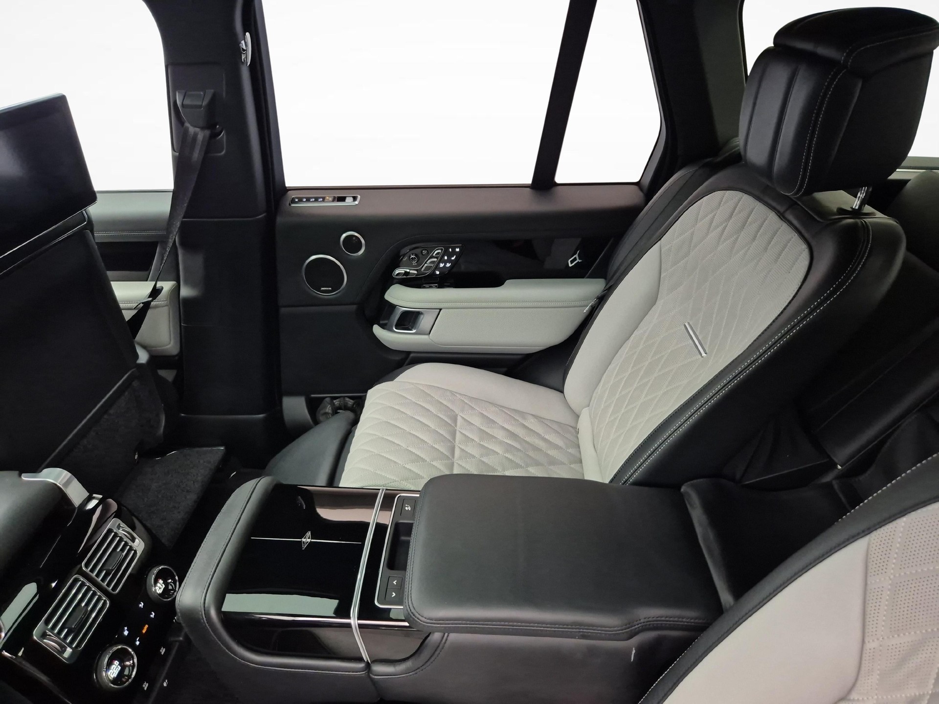 LAND ROVER Range Rover 5.0 V8 SC SV Autobiography Dynamic-image-15