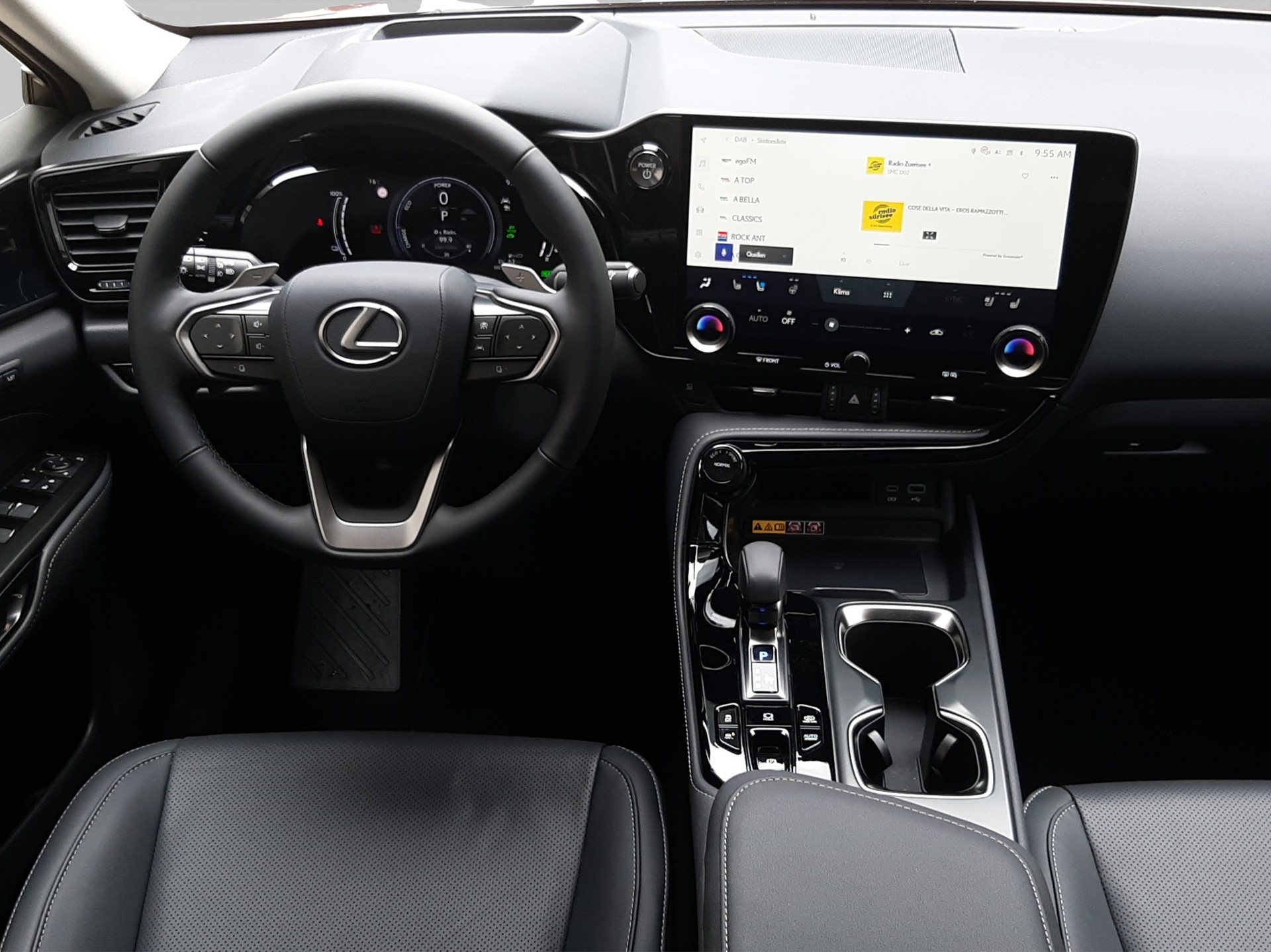LEXUS NX 450h+ Excellence-image-10