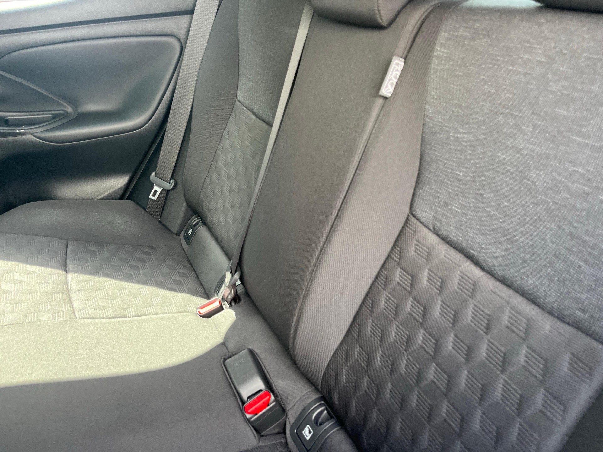 TOYOTA Yaris 1.5 VVT-i HSD Trend-image-10