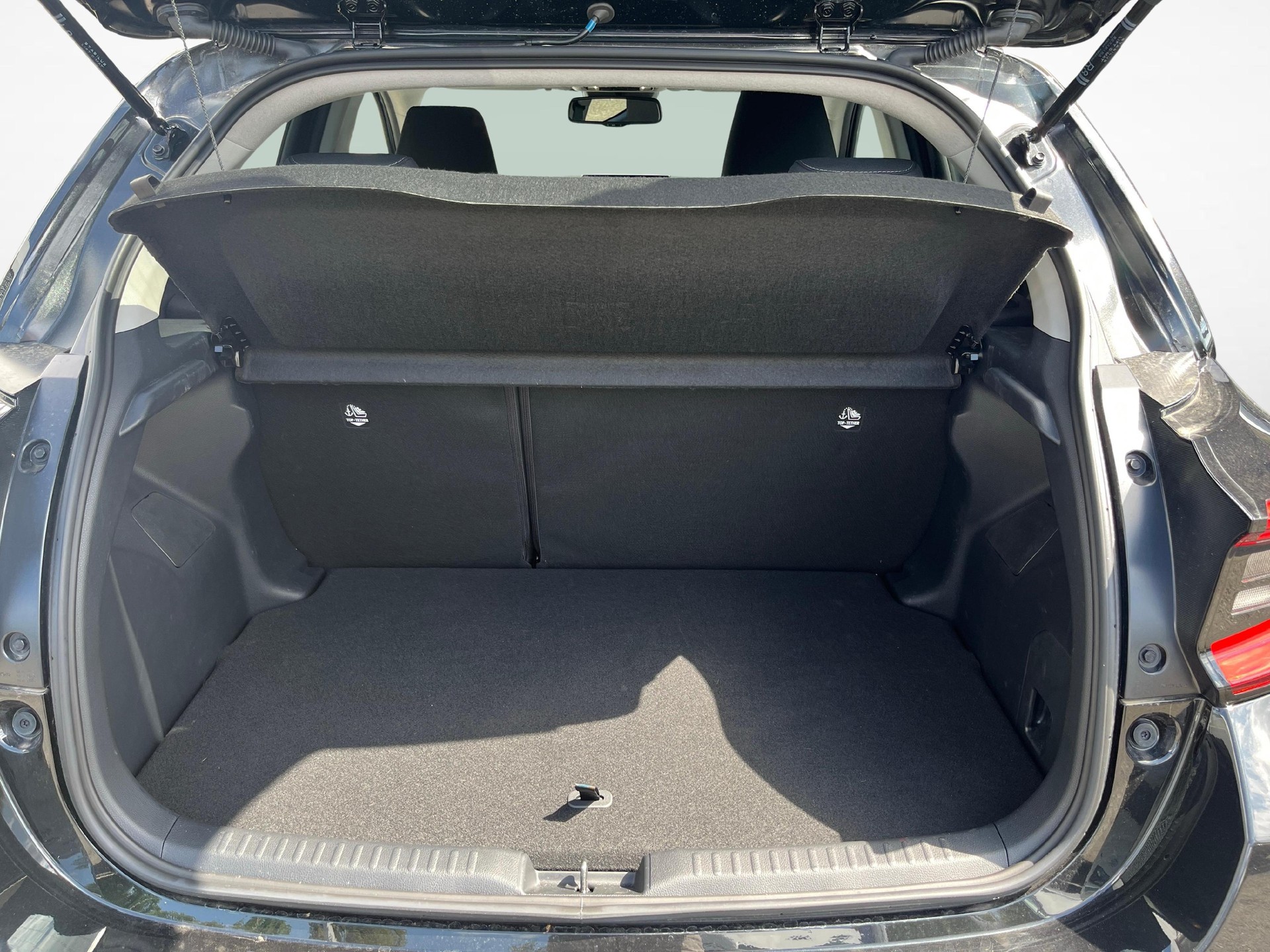 TOYOTA Yaris 1.5 VVT-i HSD Trend-image-11