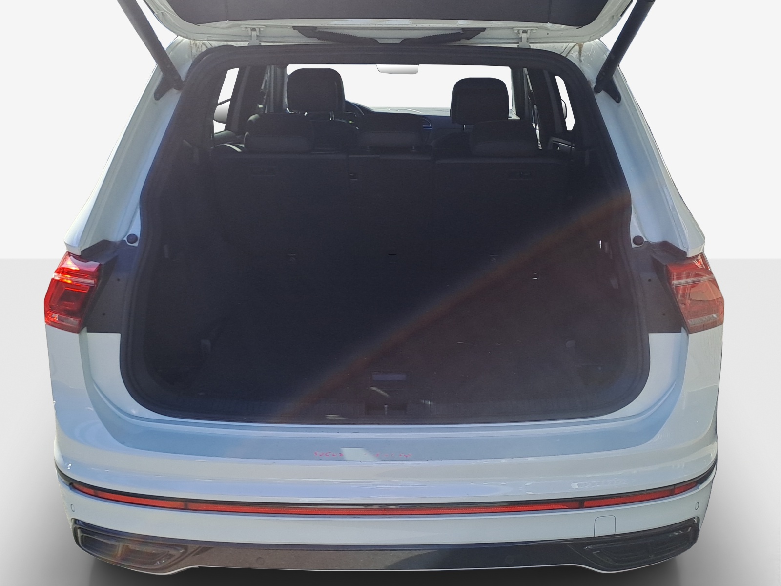 VW Tiguan Allspace 2.0 TDI SCR R-Line 4Motion DSG-image-15