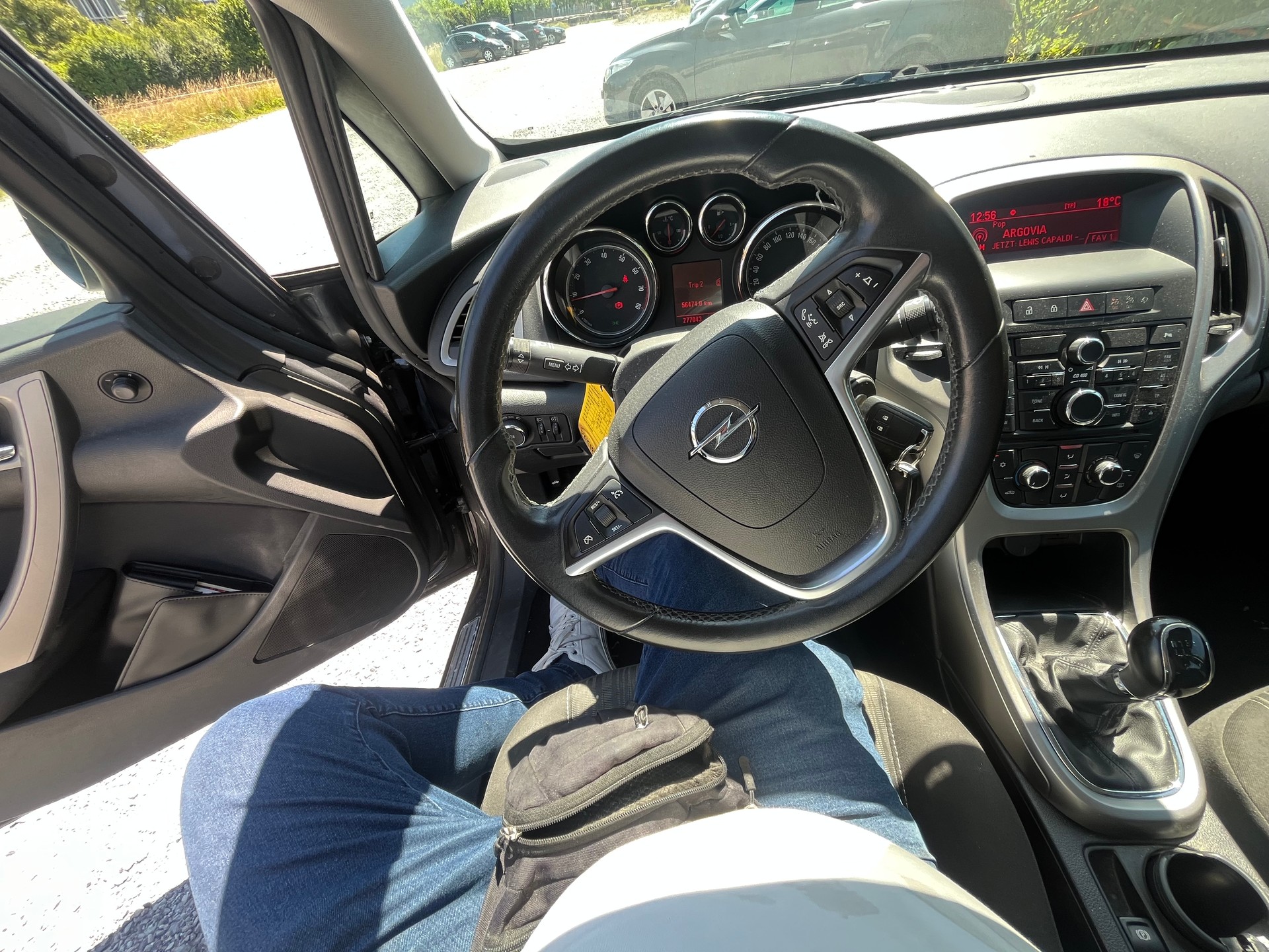 OPEL Astra 1.6i 16V Turbo Enjoy-image-9