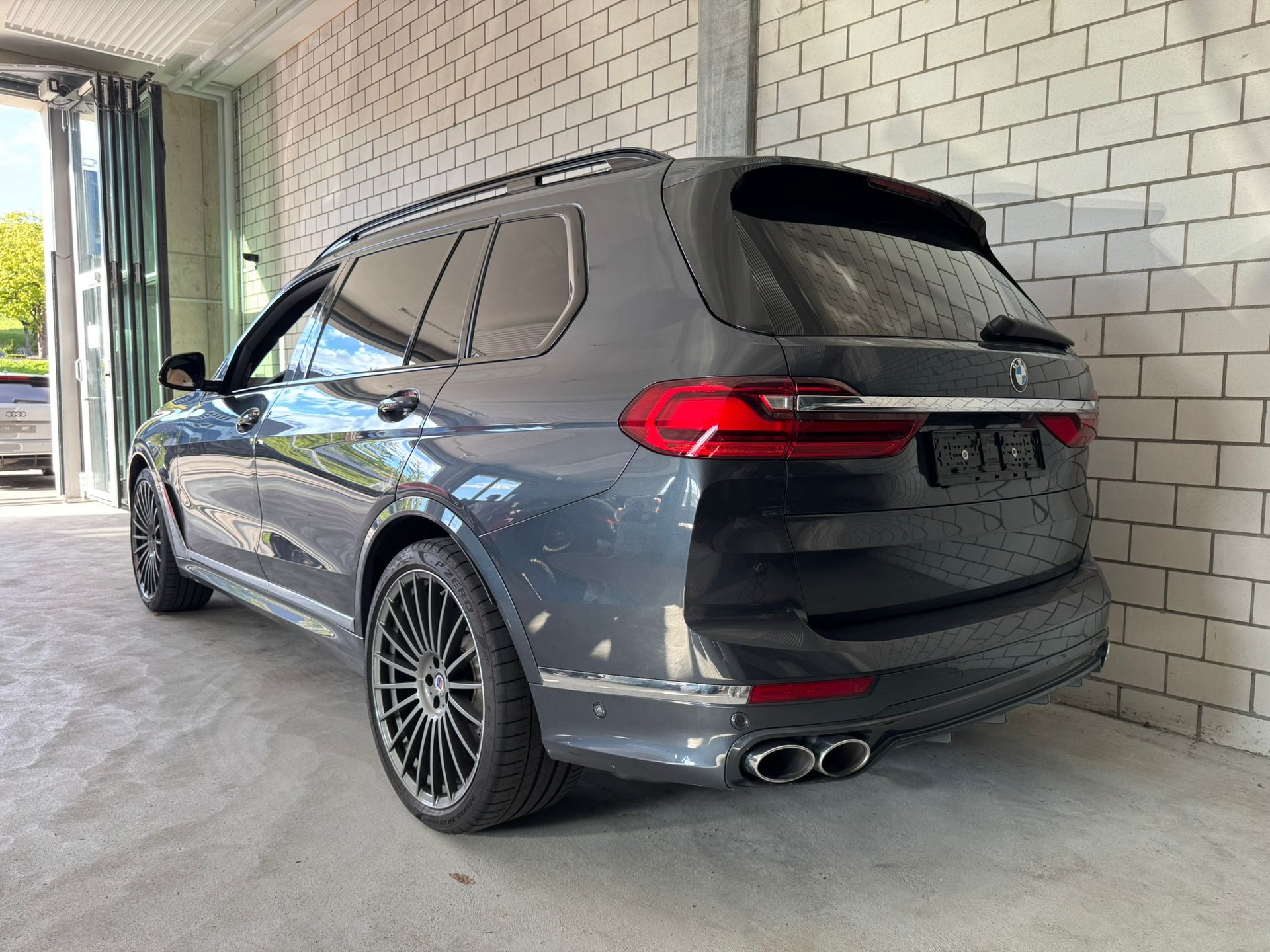 BMW-ALPINA XB 7 Allrad Vollausstattung-showroom-element-2
