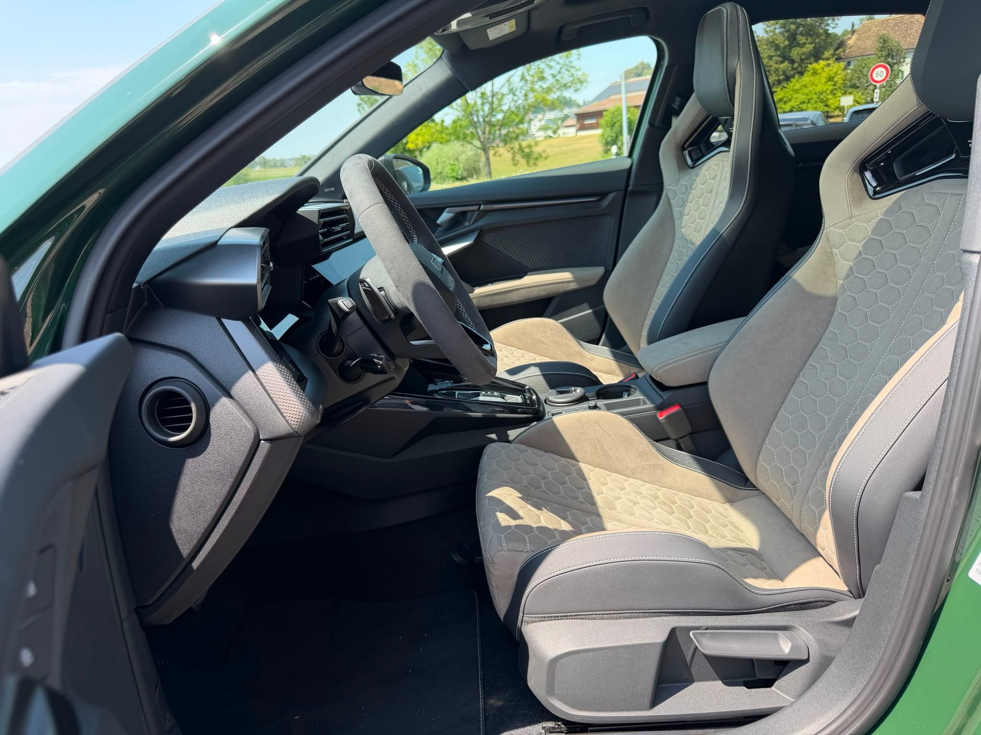 AUDI RS3 Sportback 2.5 TSI competition limited quattro S-tronic-image-10