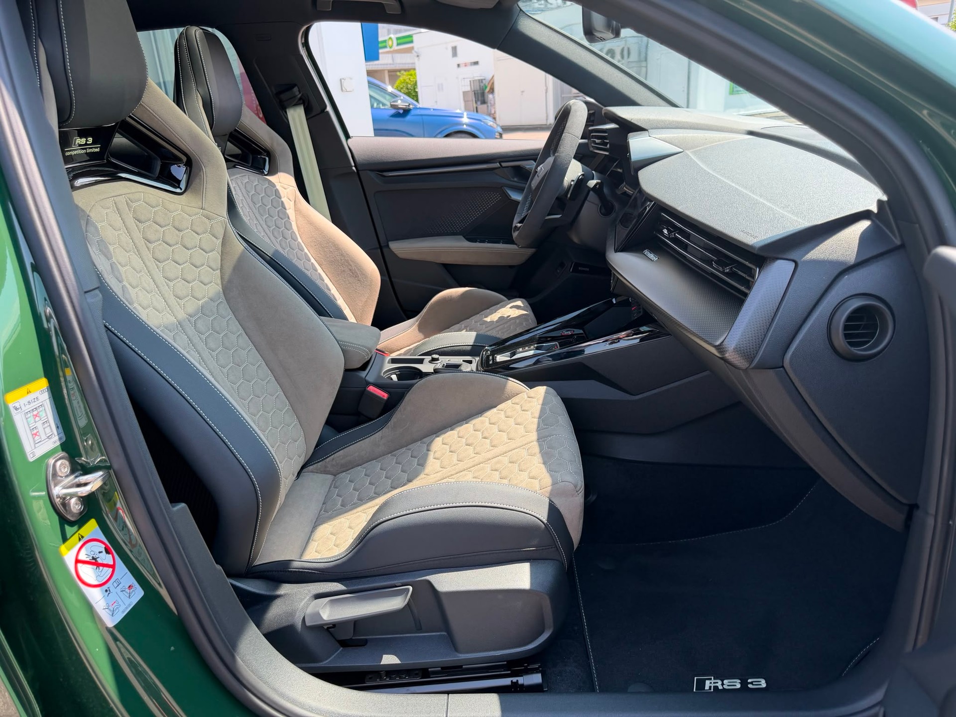 AUDI RS3 Sportback 2.5 TSI competition limited quattro S-tronic-image-14