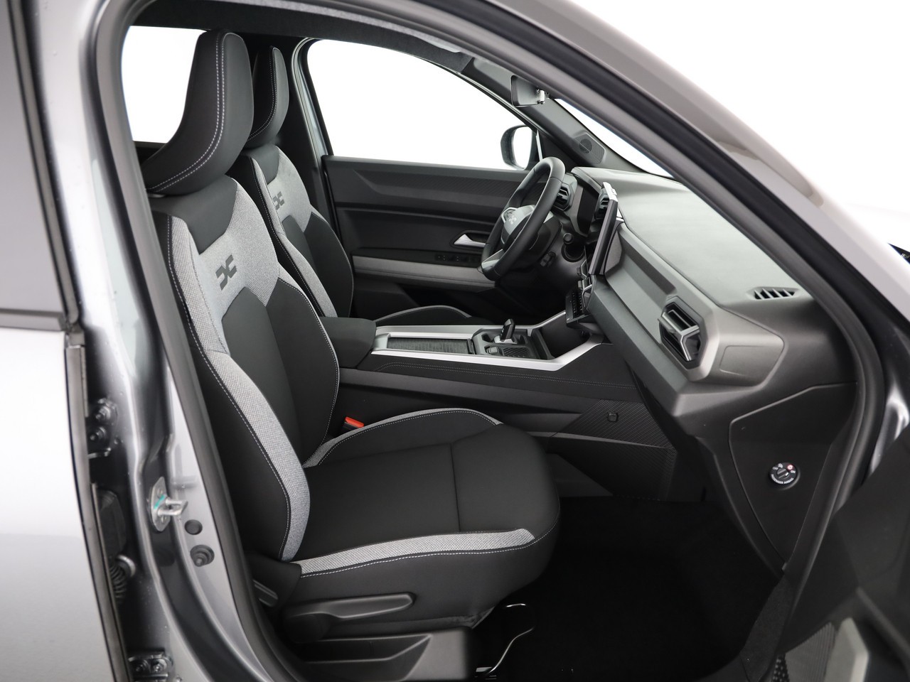 DACIA Bigster 1.8 Hybrid Journey-image-6