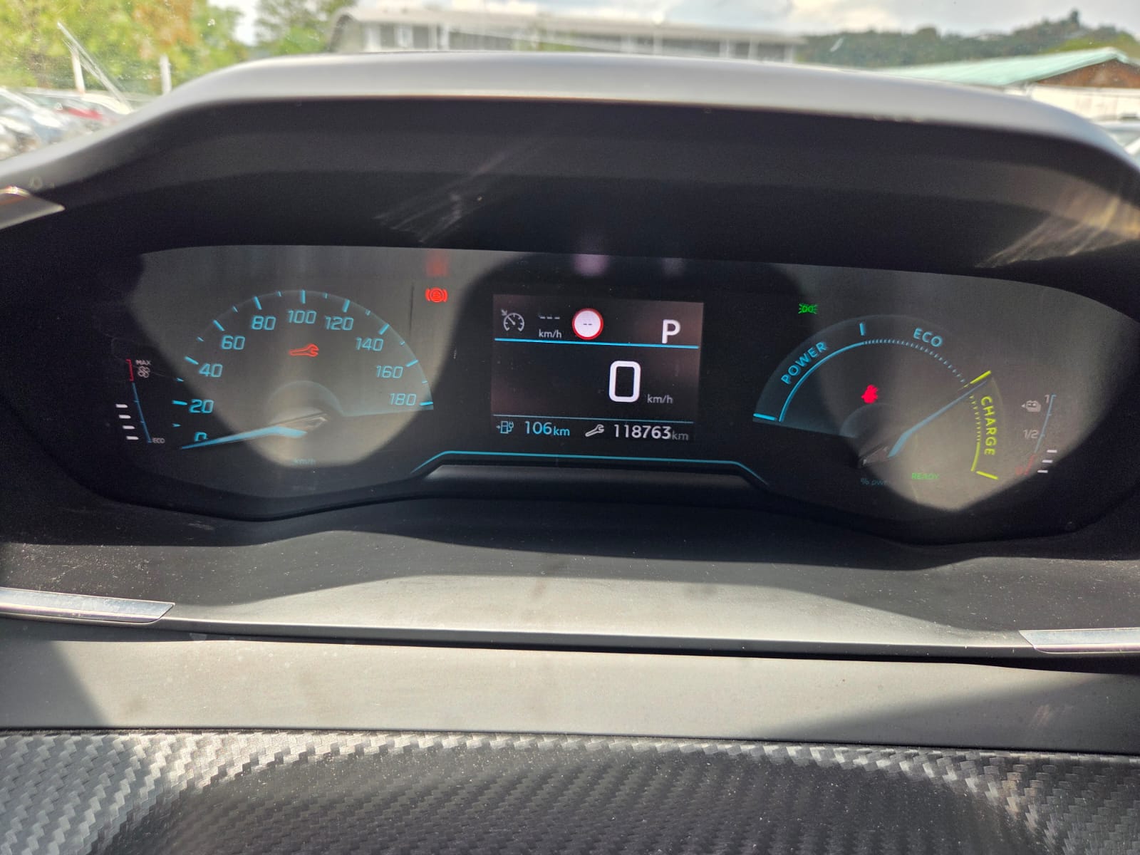 PEUGEOT 208 Elektrik GT (e-208)-image-9