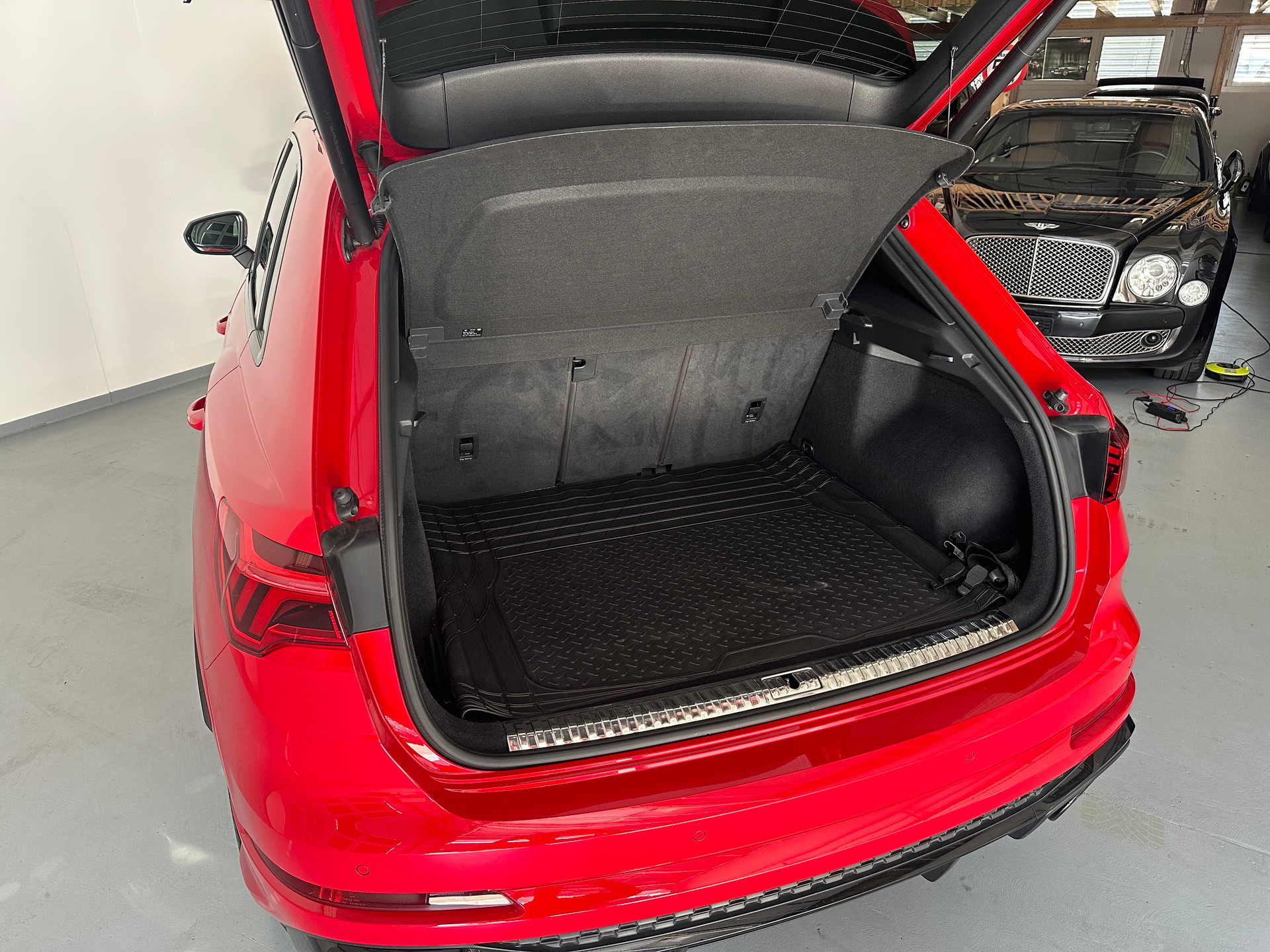 AUDI RS Q3 2.5 TFSI quattro S tronic-image-13